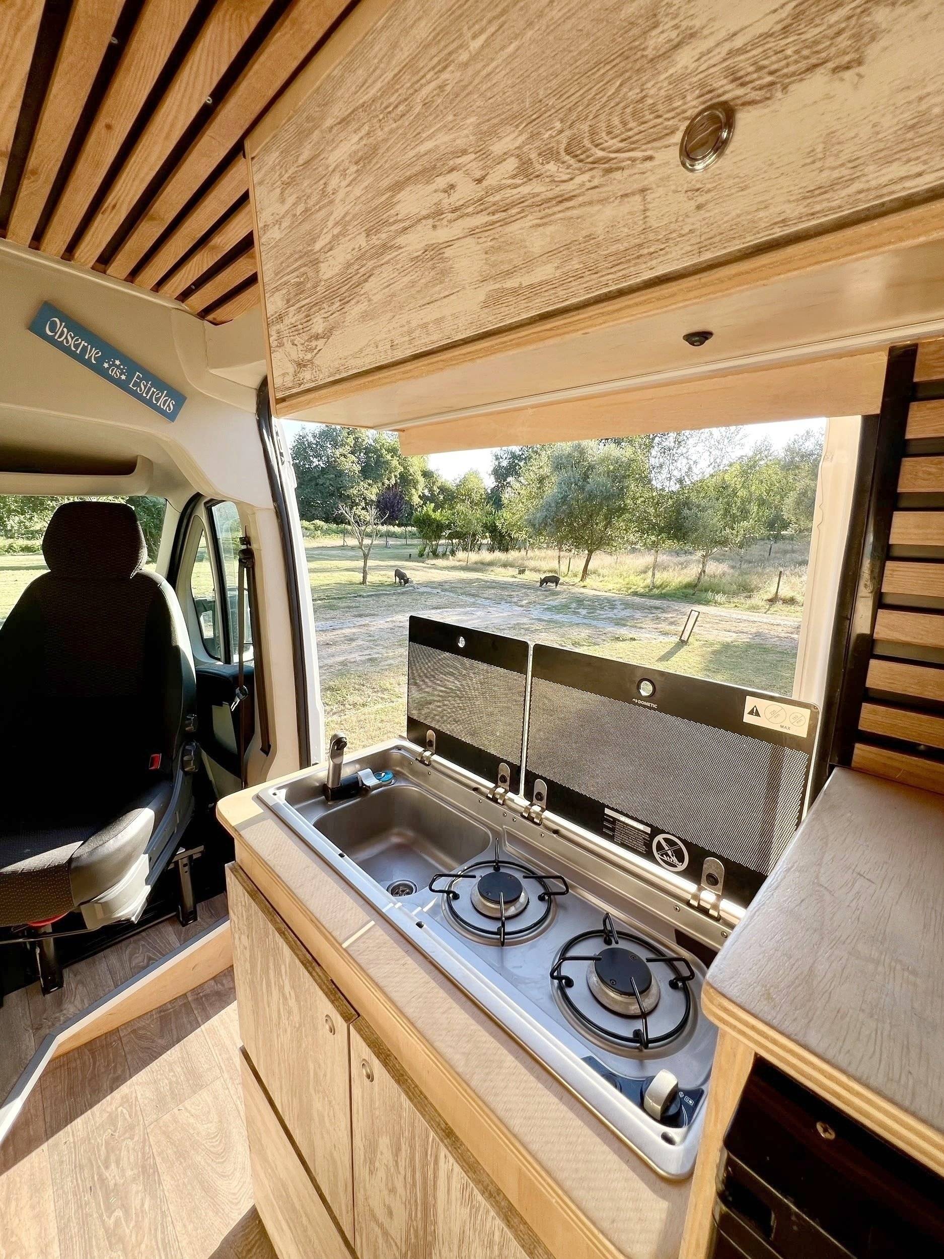 Berth Peugeot Boxer - Yescapa