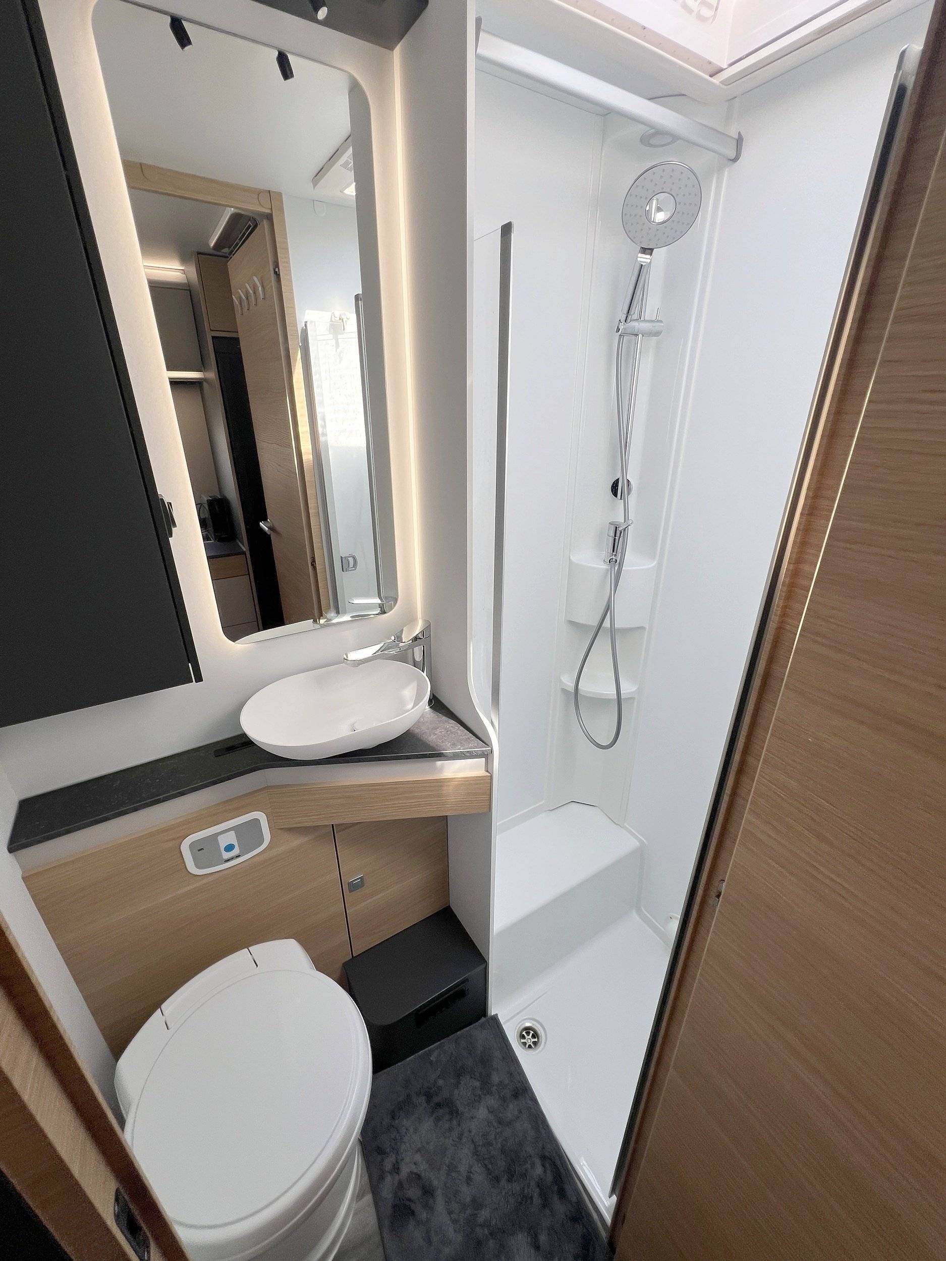Adria CORAL XL 660SL