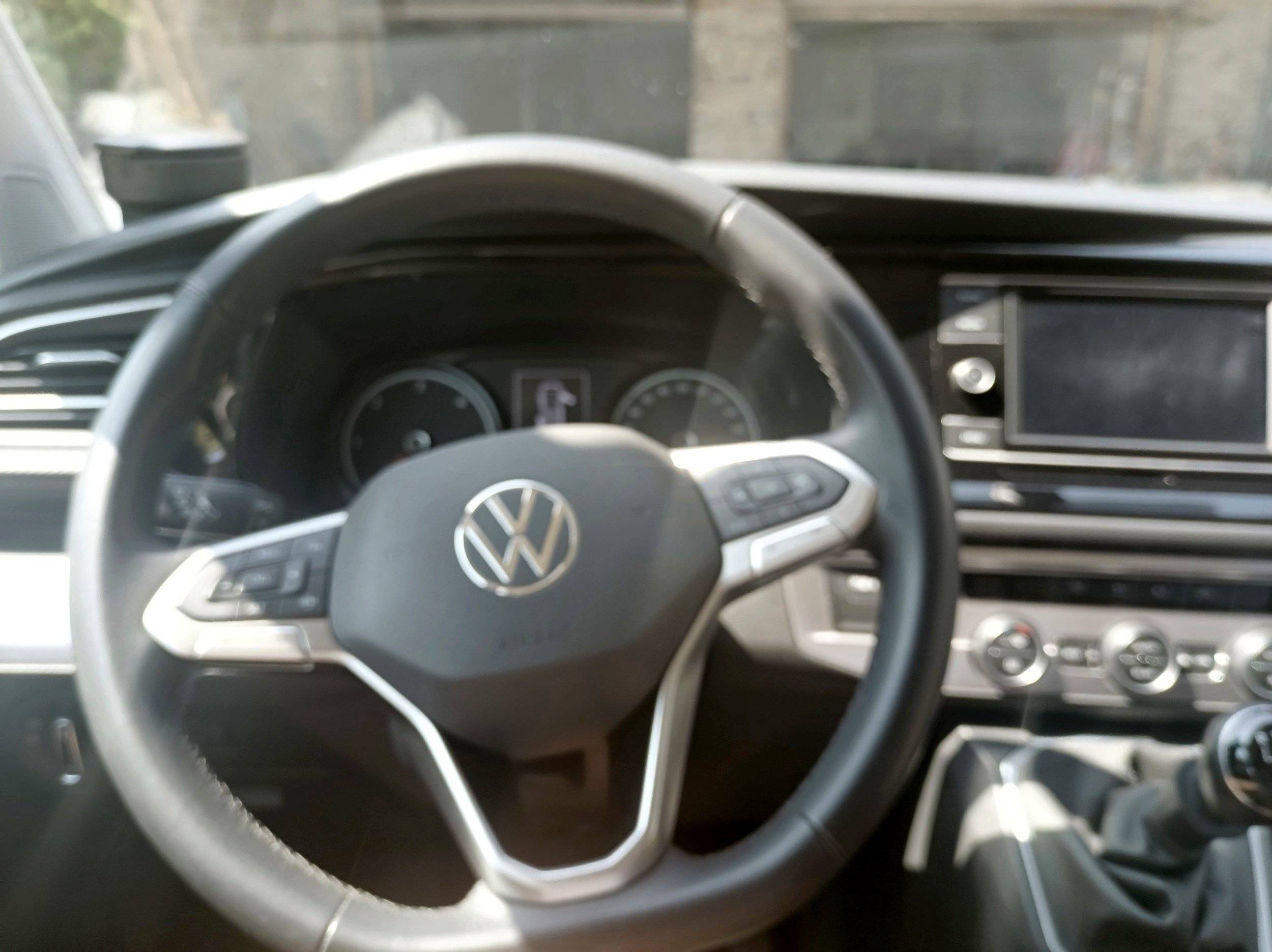 Driver's compartment Volkswagen VOLKSWAGEN CALIFORNIA - Yescapa