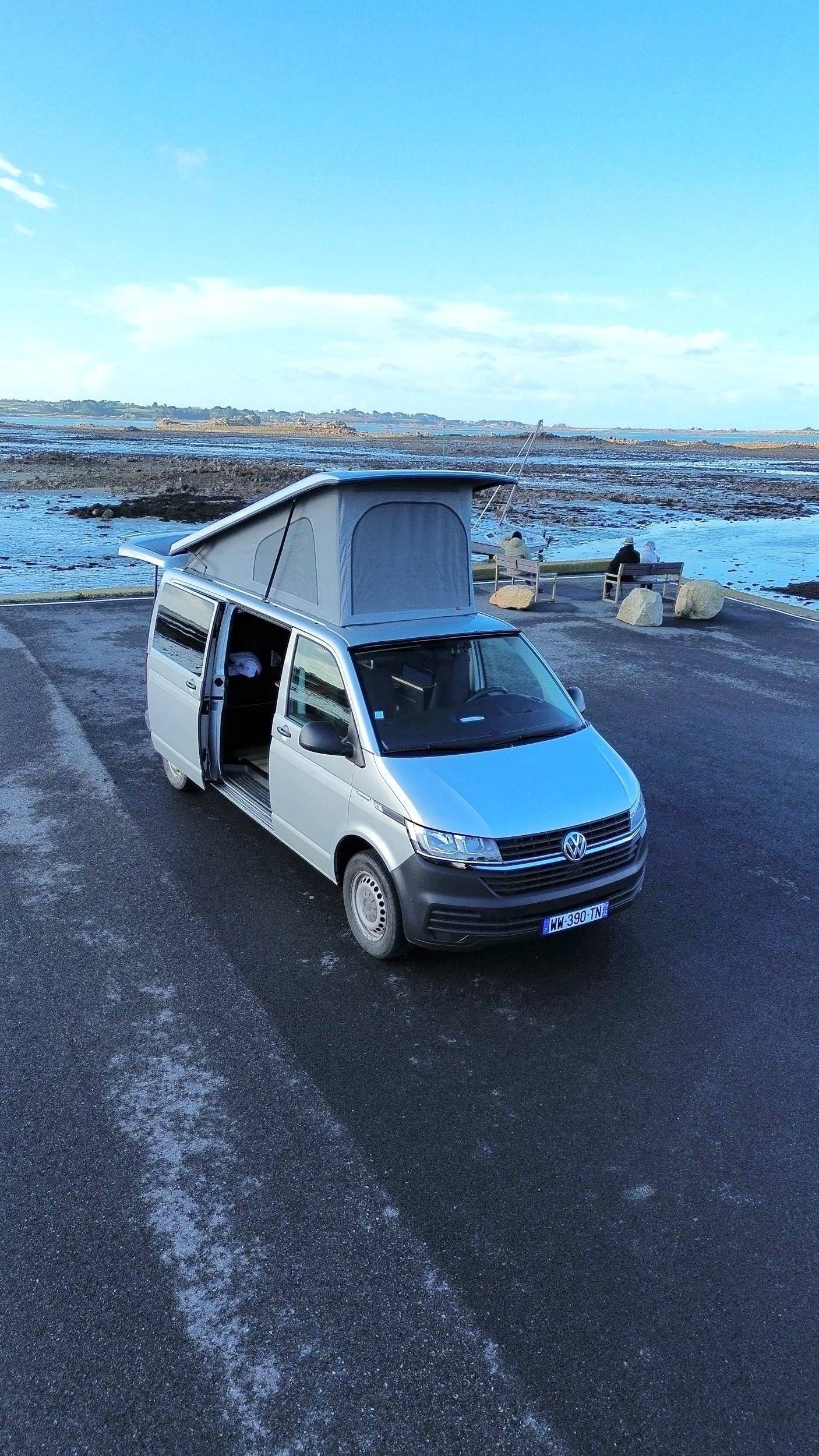 Front view from 3/4  - Yescapa