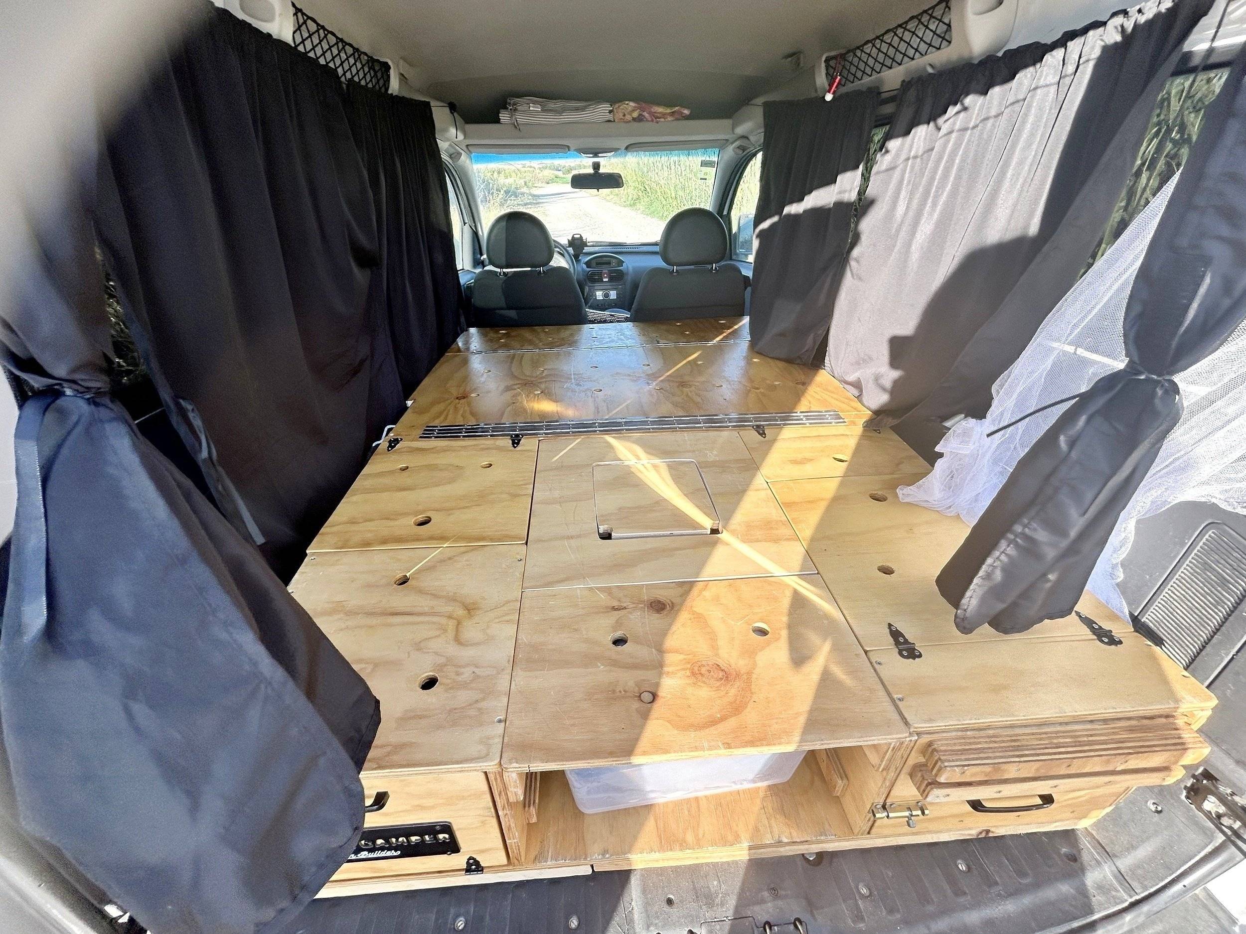 Menjador Opel combo - Yescapa