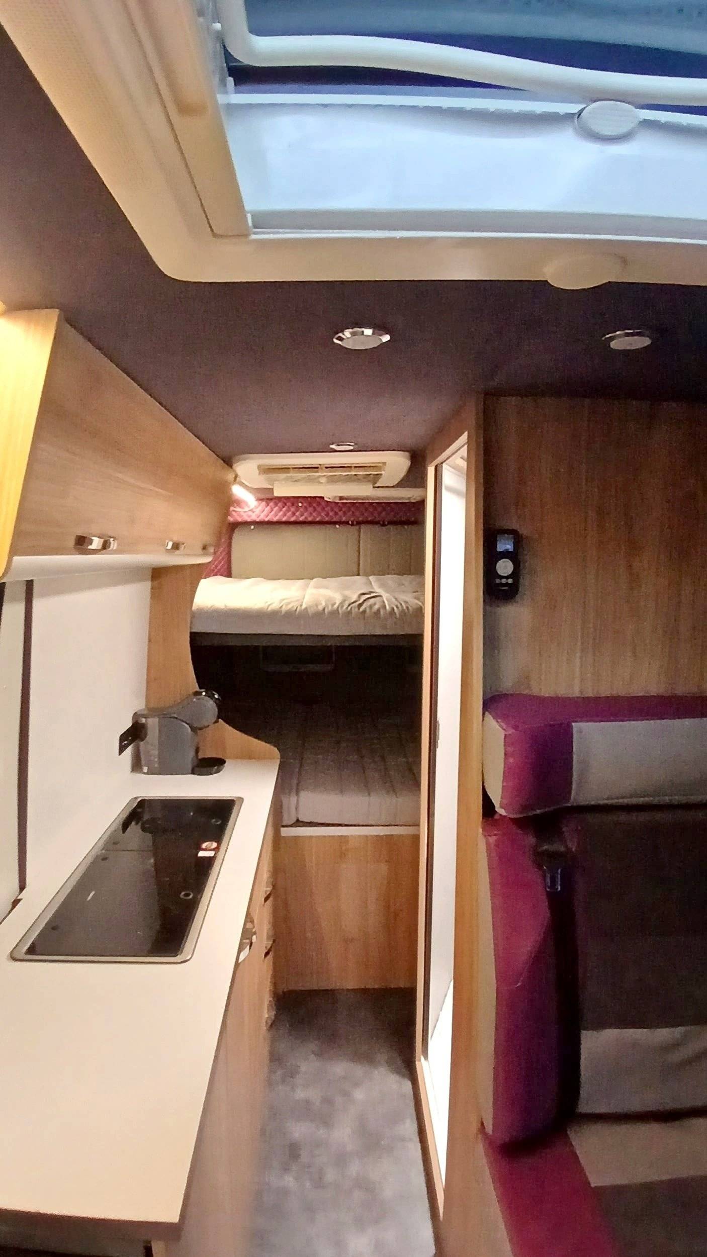 Camper Track DUCATO CAMPER VAN