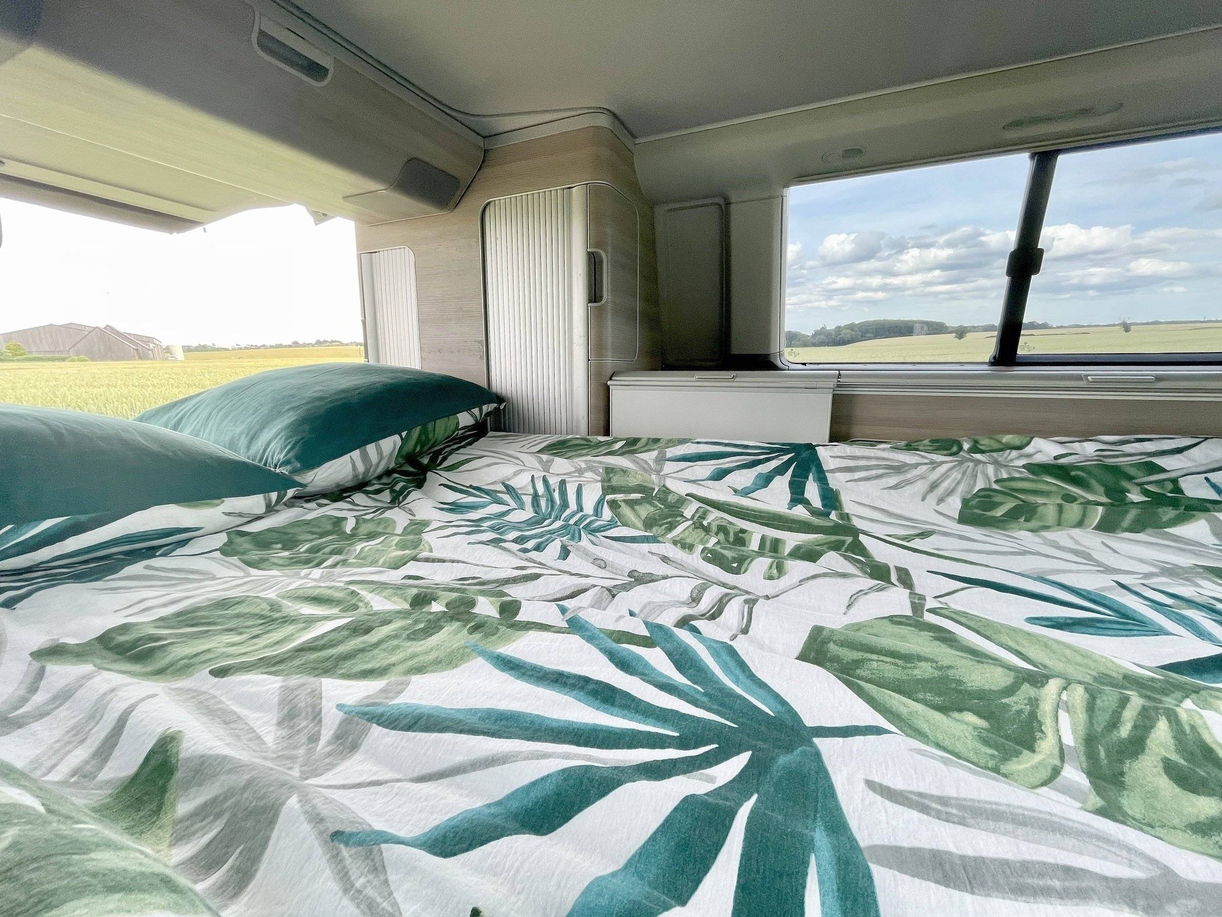 Volkswagen T5 California Coast