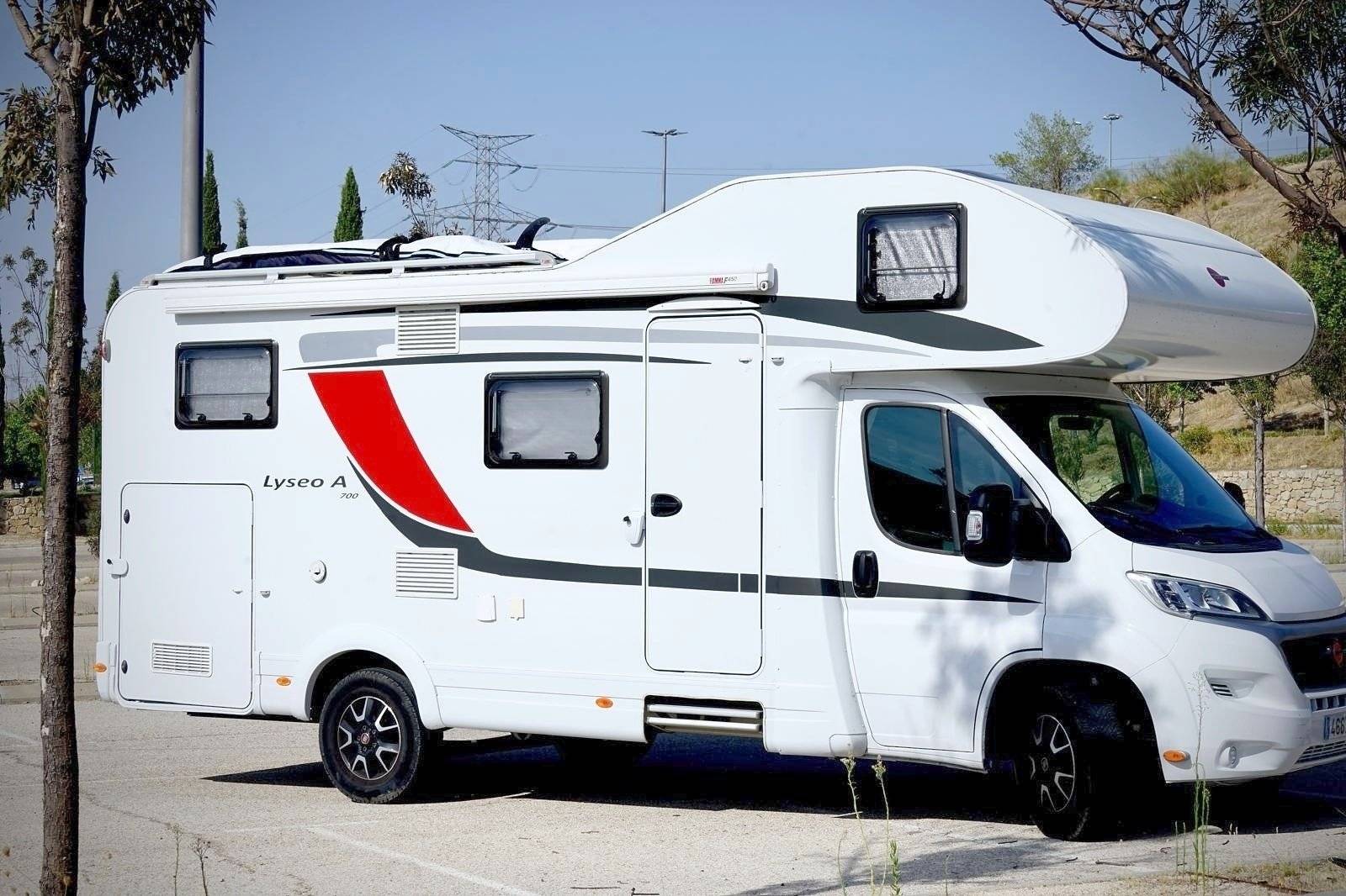 Bürstner Bürstner Ixeo time IT710G Edition 30 auf Ducato 2,3 multijet 150 Automatik 