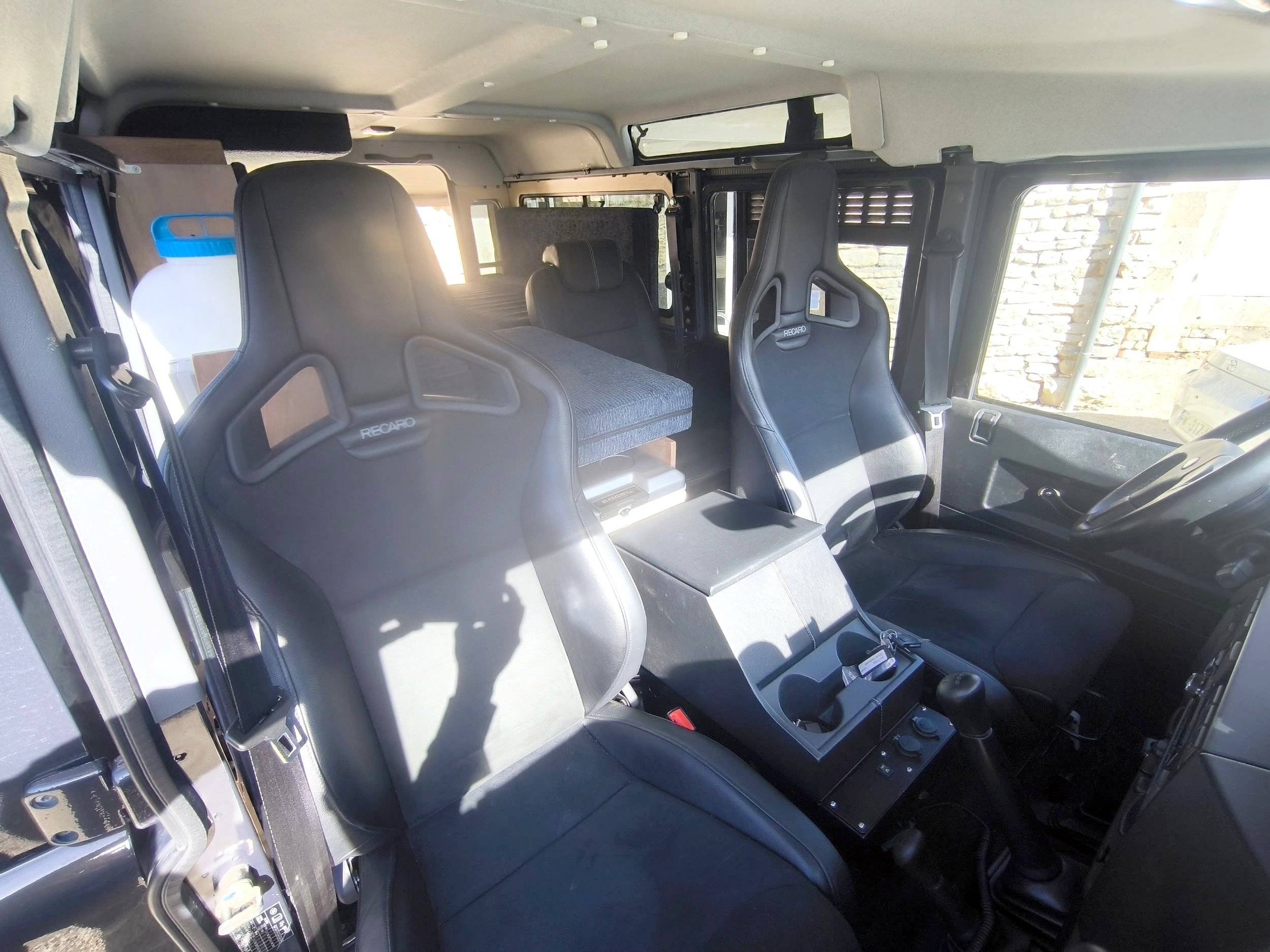 Camper Track Land Rover