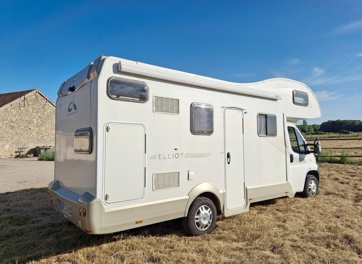 caravans international Elliot 40 