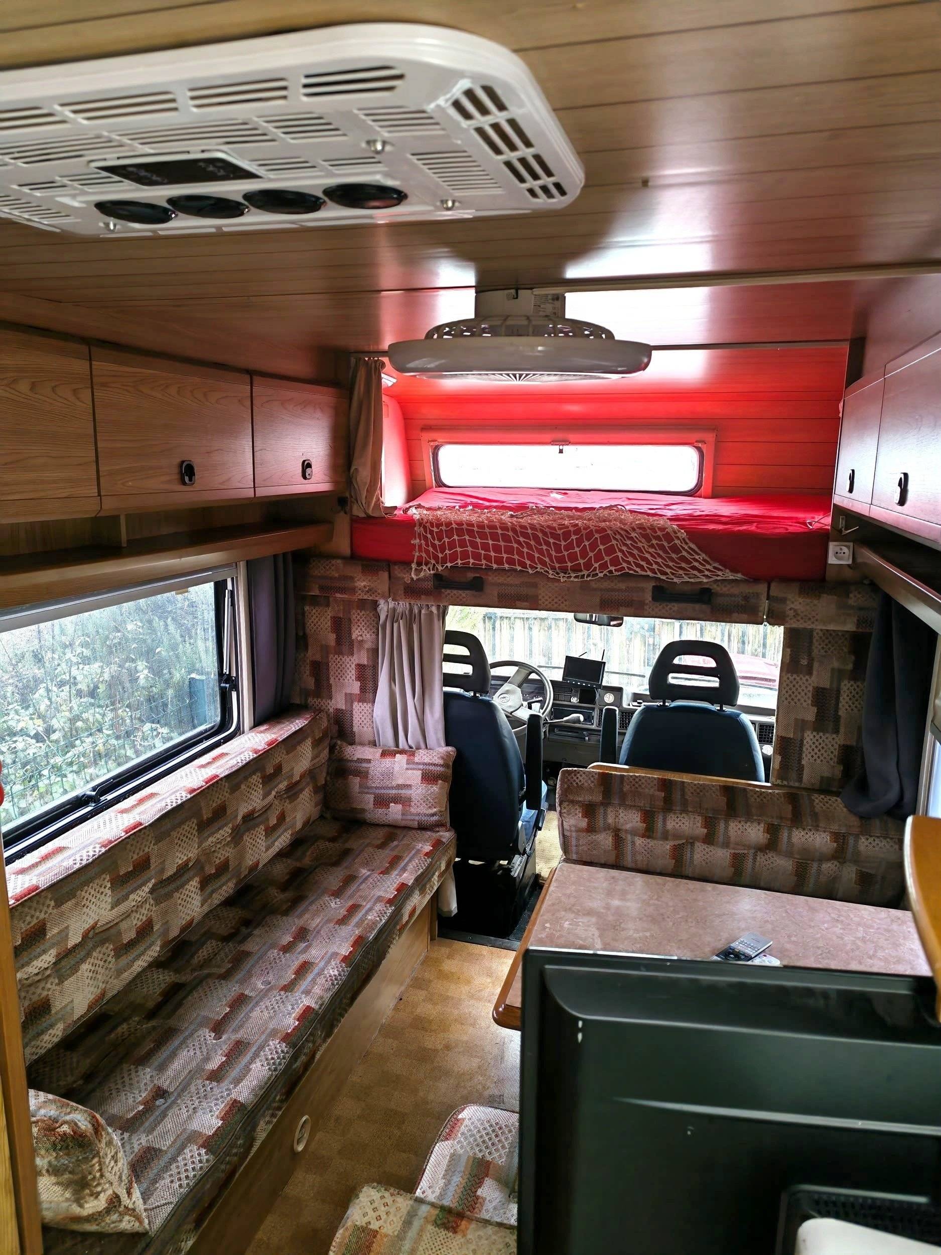 Essecke Peugeot Peugeot J5 - Yescapa