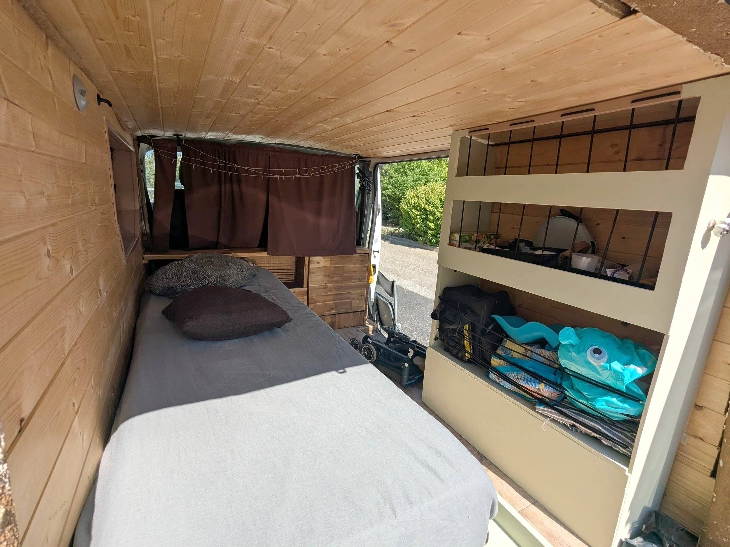 Comedor Renault Trafic - Yescapa