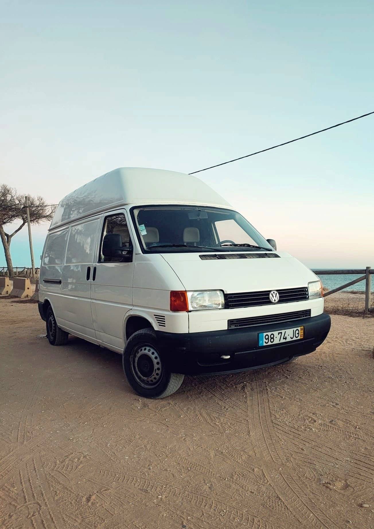 Localización Furgoneta camper  Teo - Volkswagen VW T5 Multivan - 59797 -  Yescapa