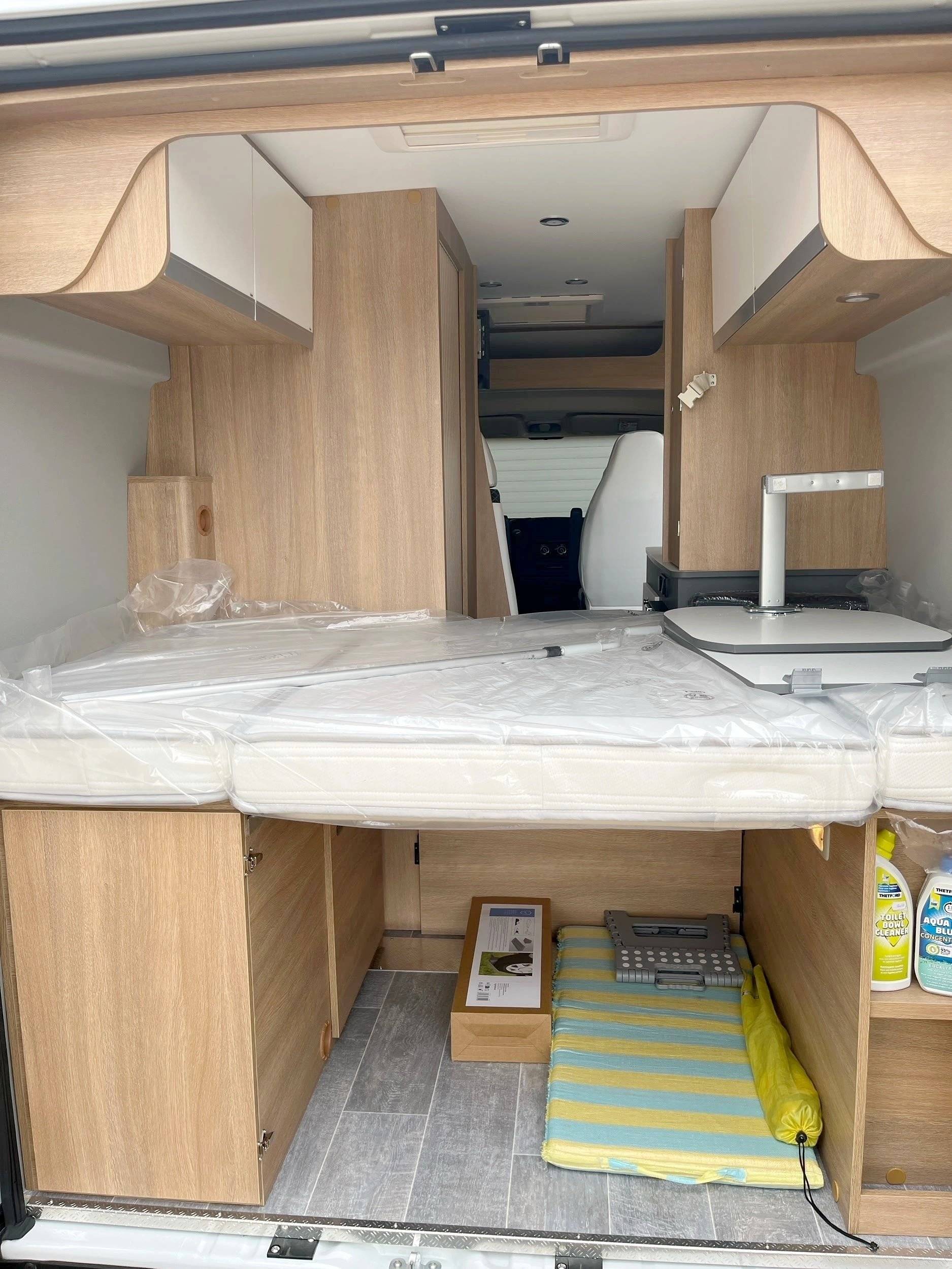 Plazas en cama Peugeot Boxer 2,2 l 130 ch - Yescapa