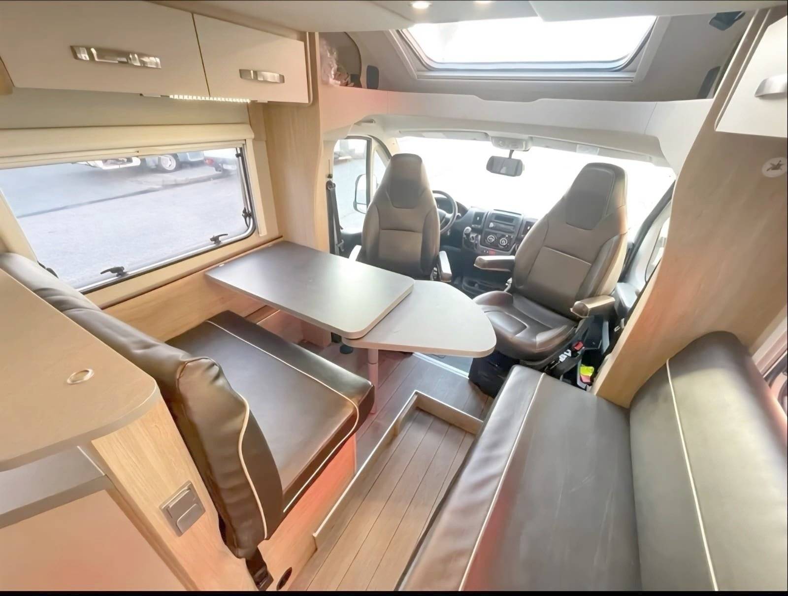 Dinette Fiat Fiat Weinsberg - Yescapa