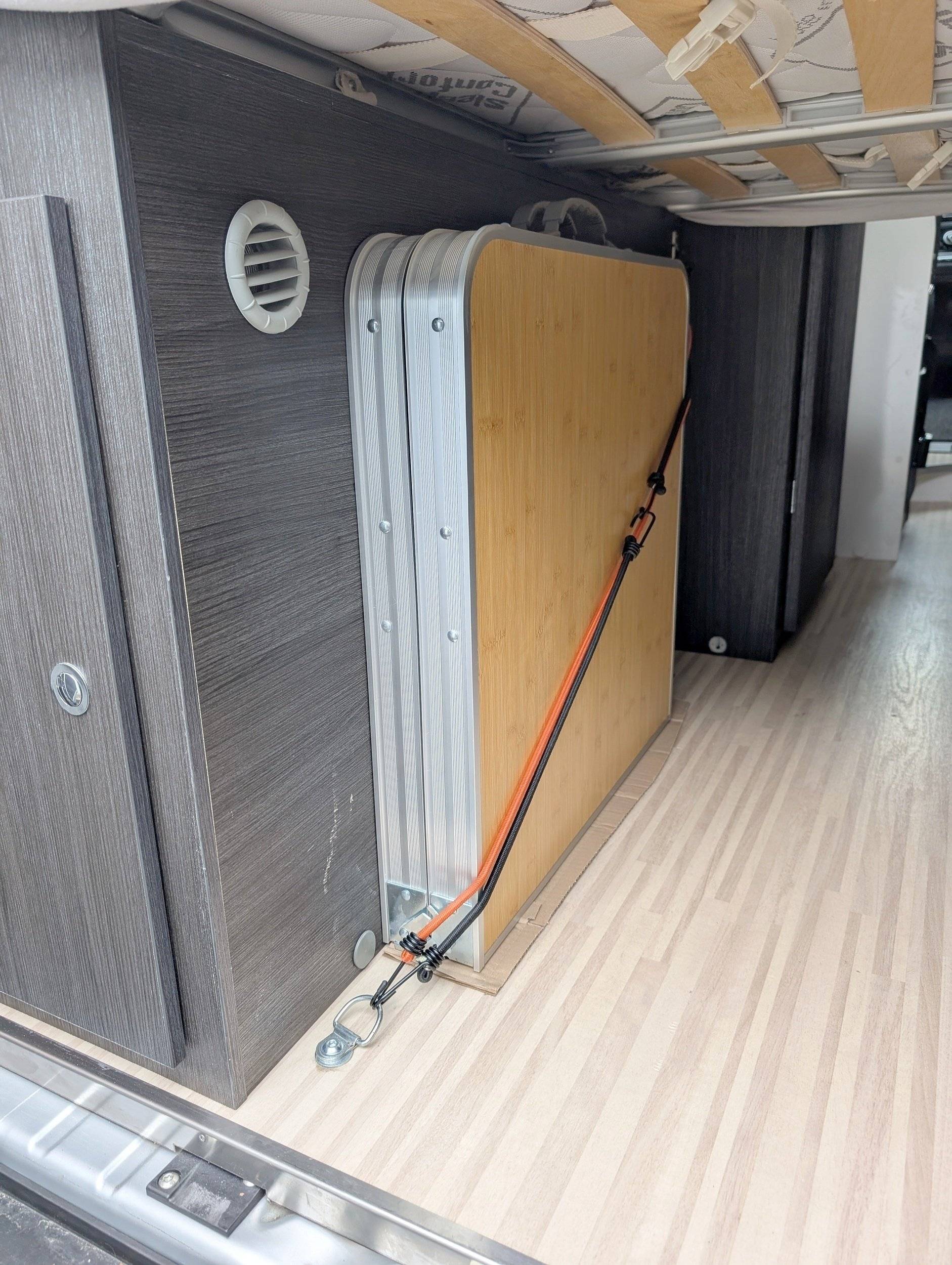 Benimar Benivan 100 pop up