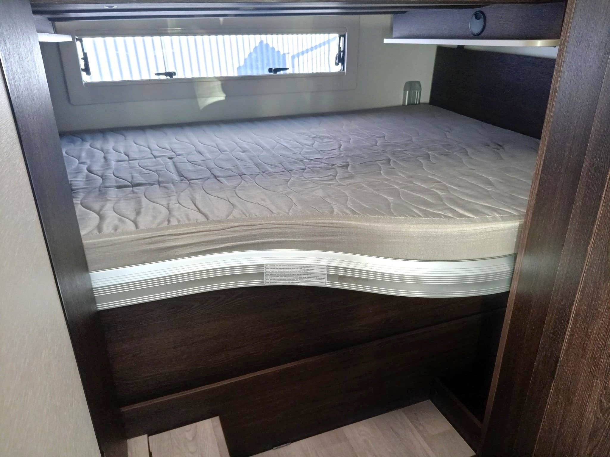 Berth Ford - Yescapa