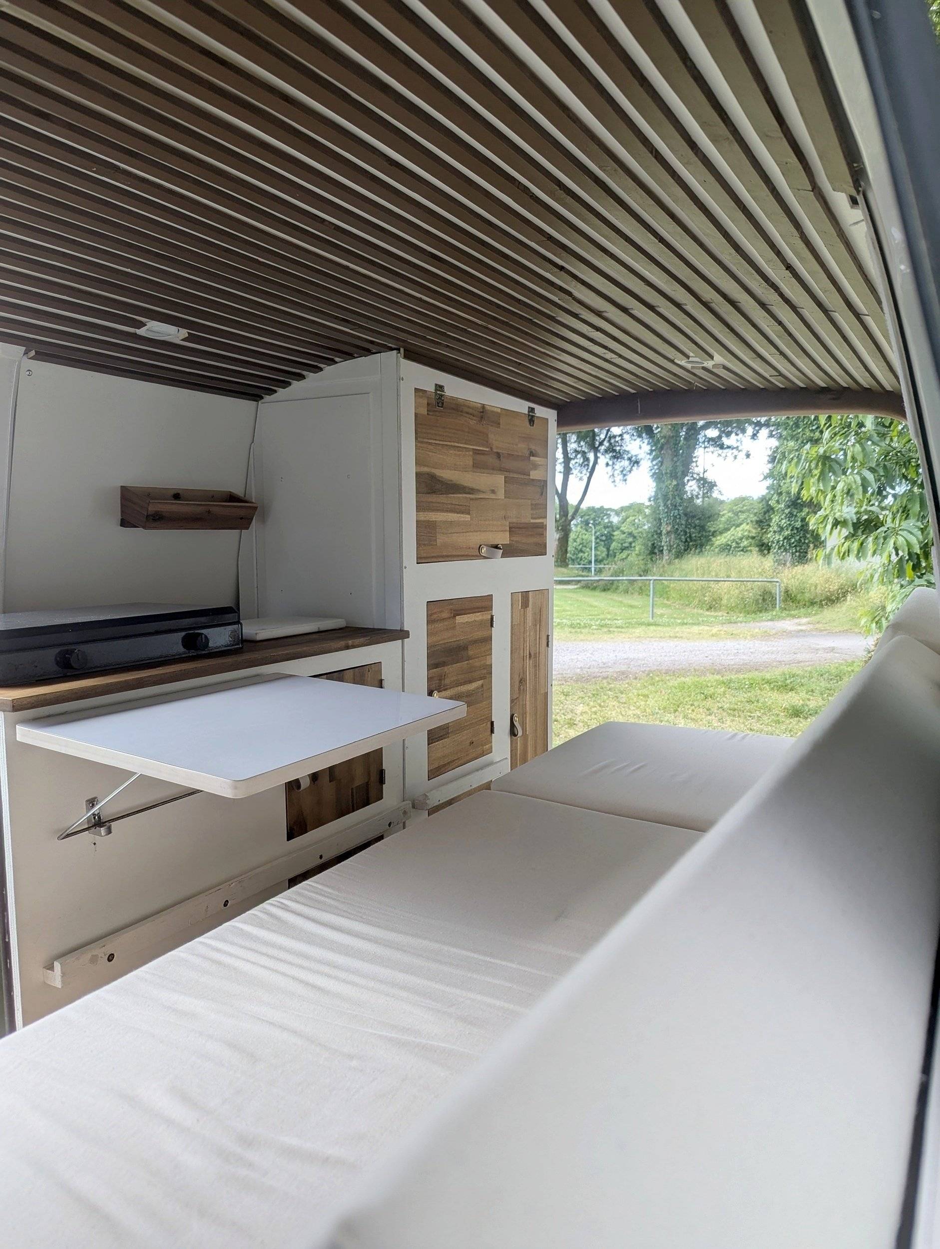 Volkswagen T5 2 l 84 ch