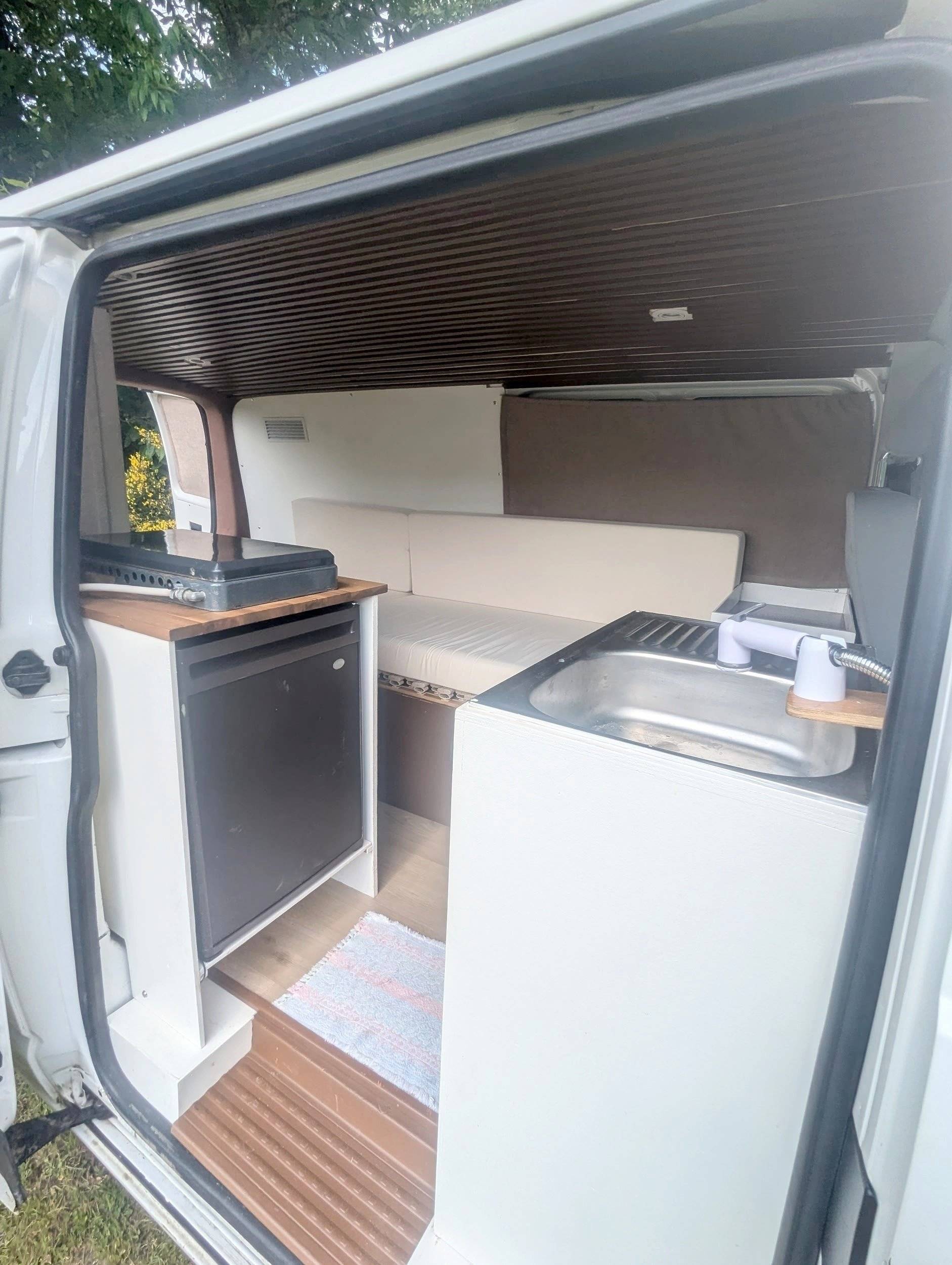 Volkswagen T5 2,0 l 84 ch