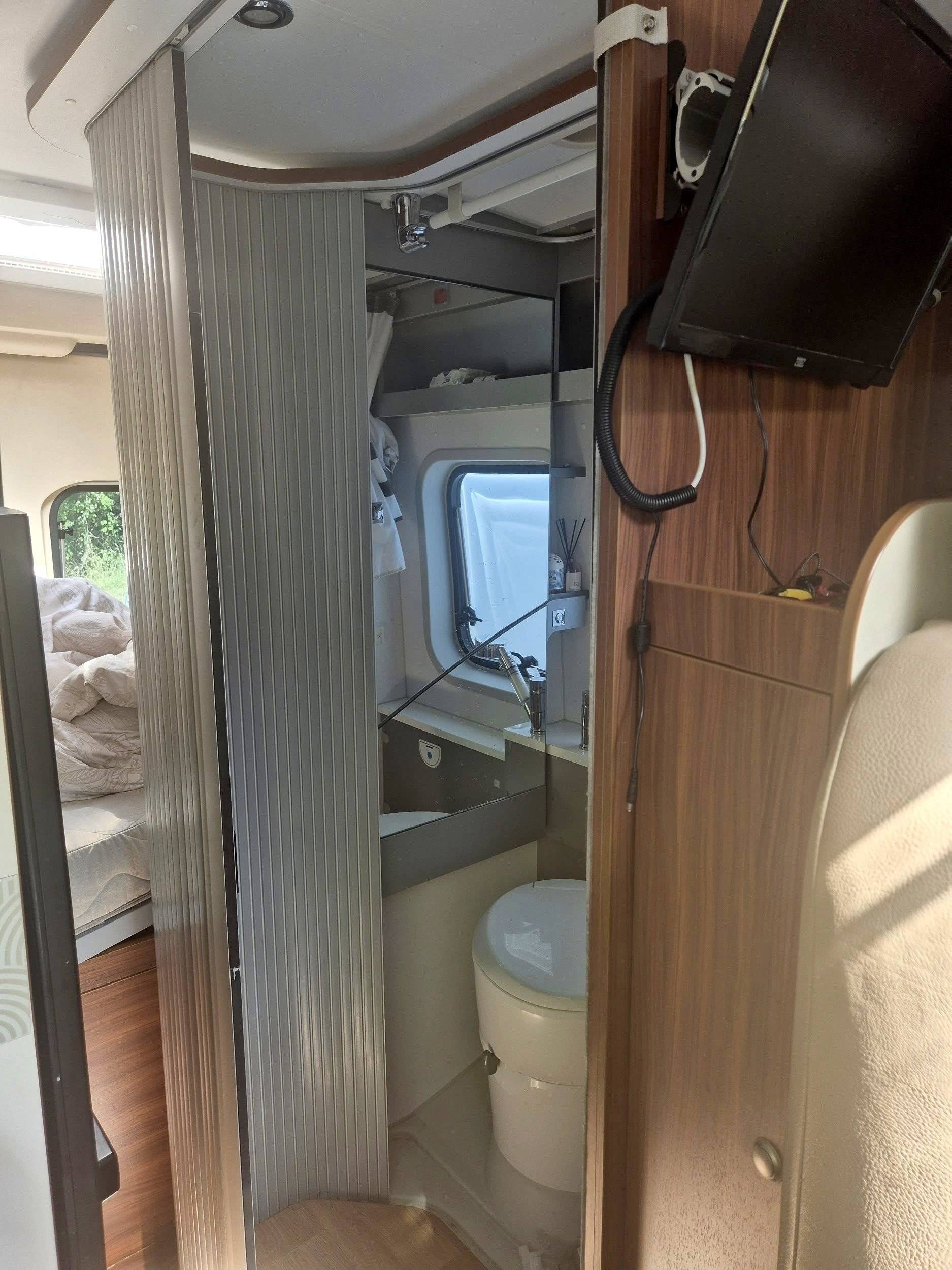 Adria Twin 600 Spt