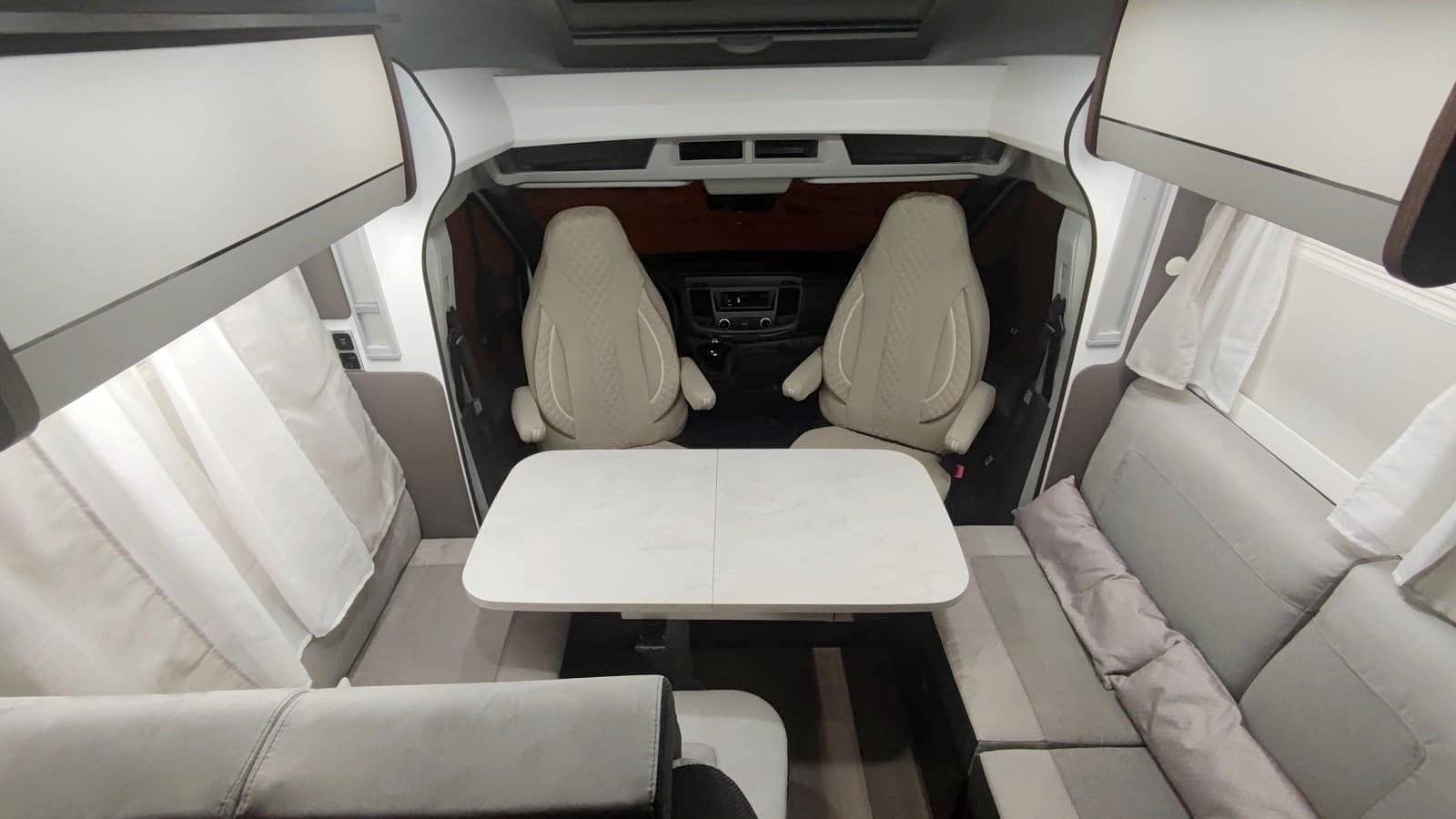 Eethoek Ford Ford Transit 170 - Yescapa