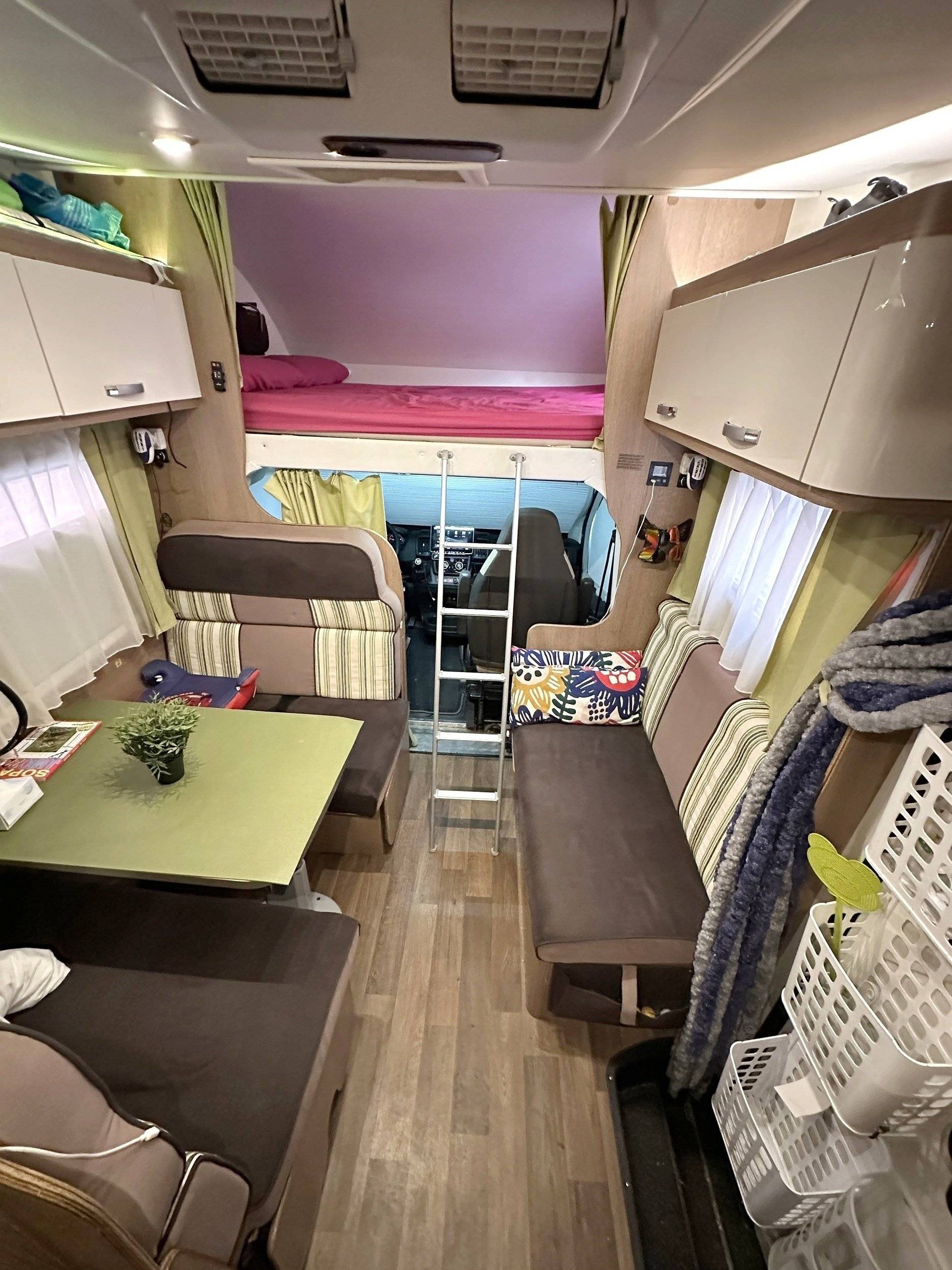 Dormidas Fiat Ducato 120 Multijet - Yescapa