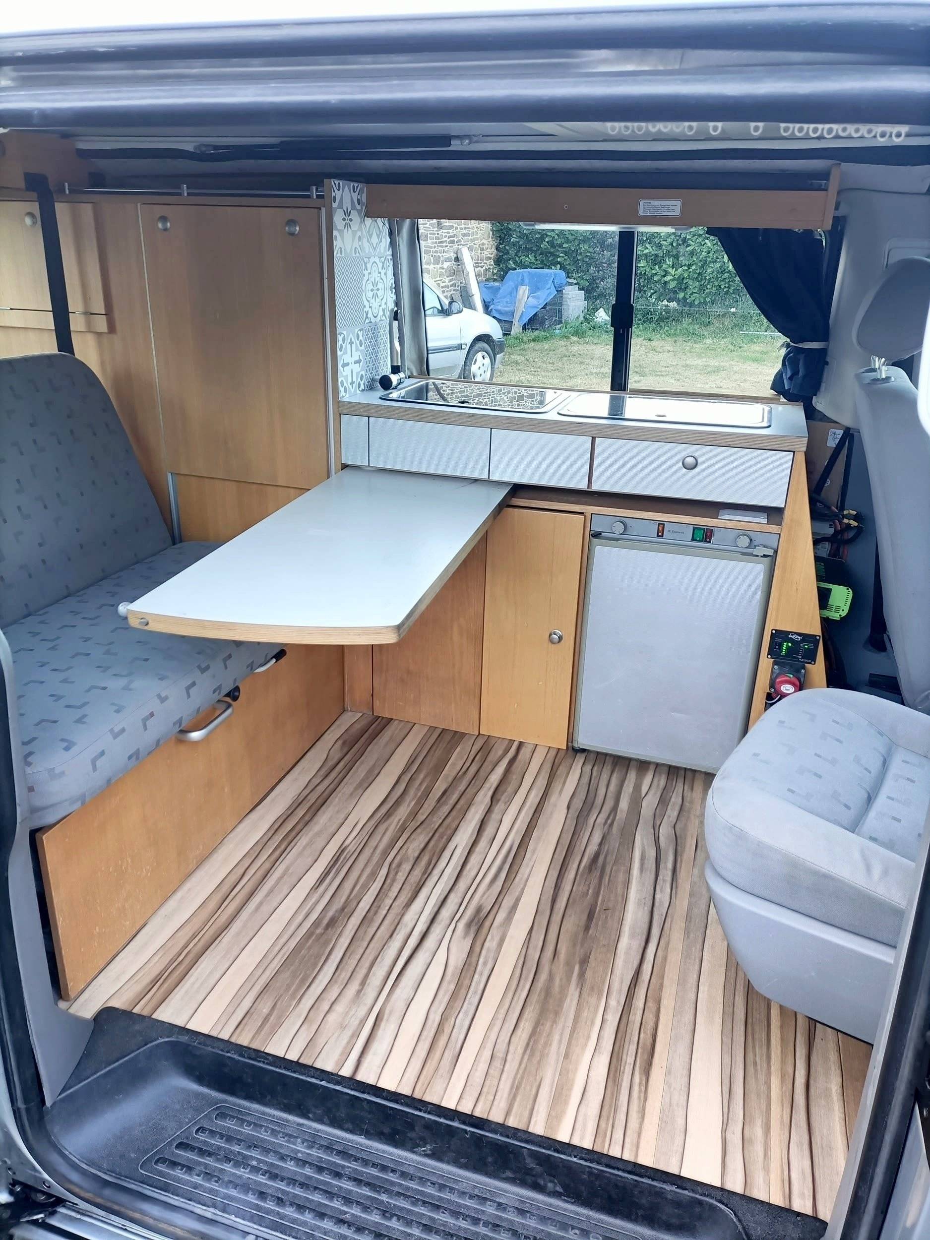 Volkswagen T5 1,9 l 102 ch