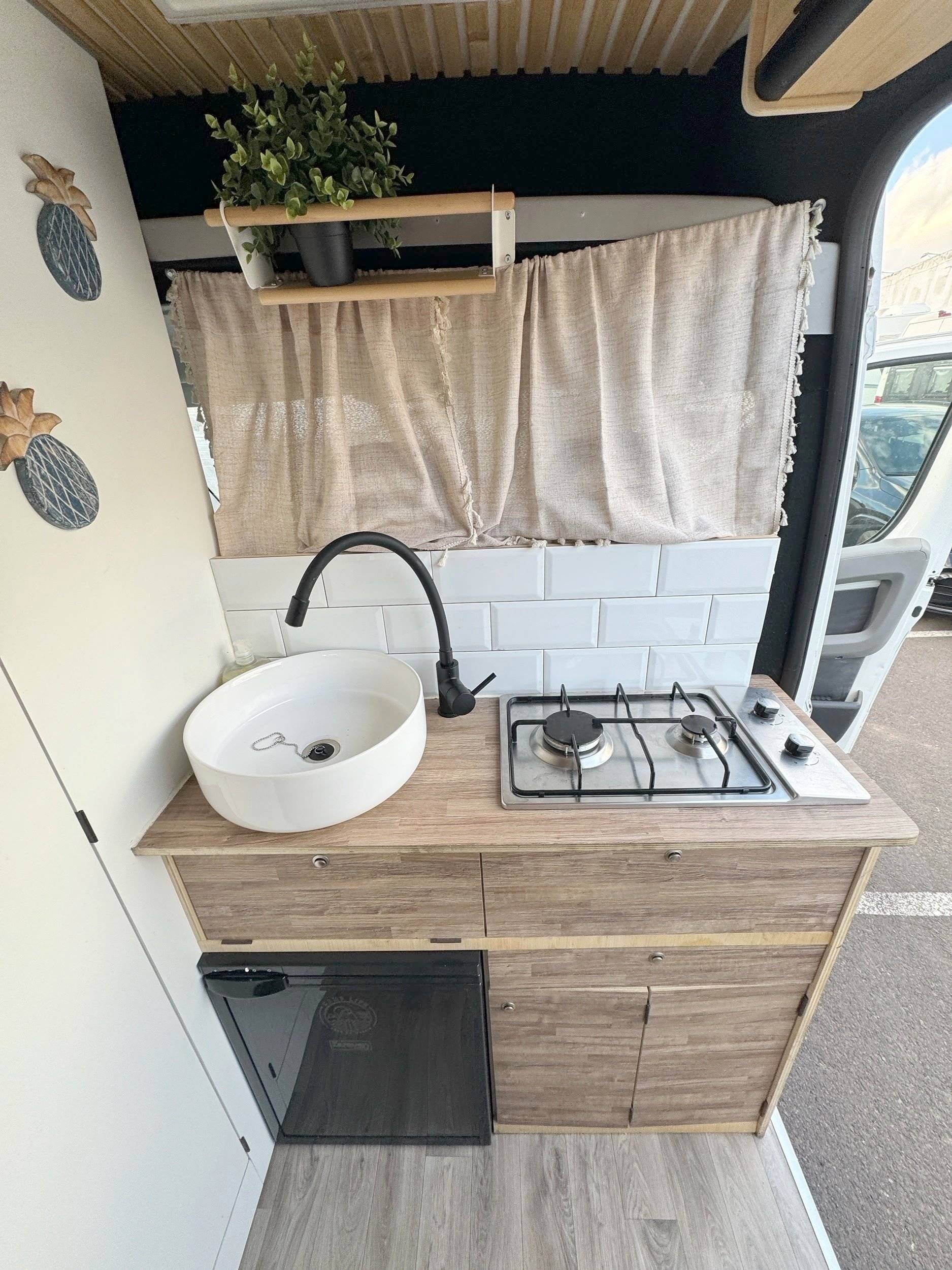 Coin repas Citroën Jumper 2,2 l 120ch - Yescapa