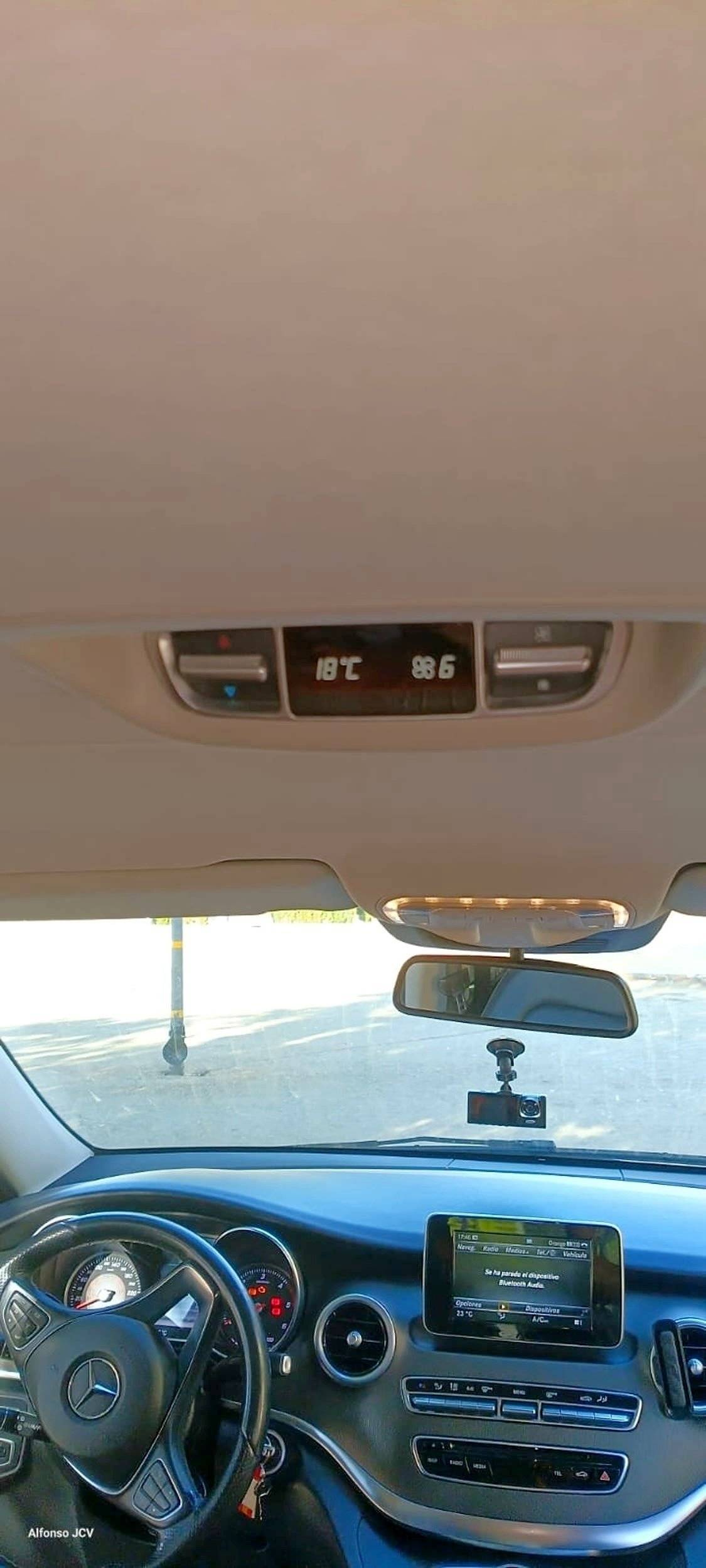 Mercedes V250