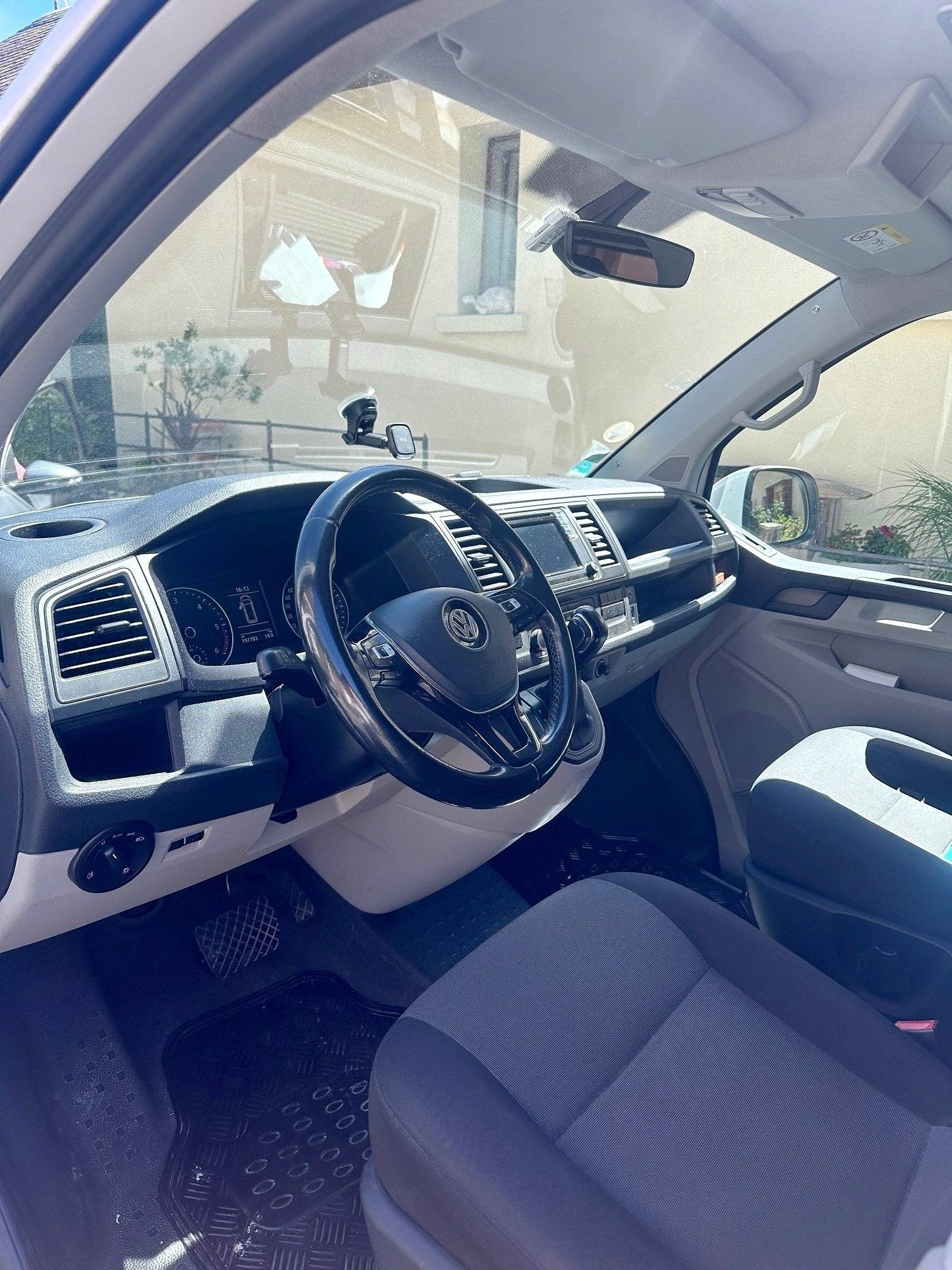 Loisirs 12 T6 2 l TDI 150 ch