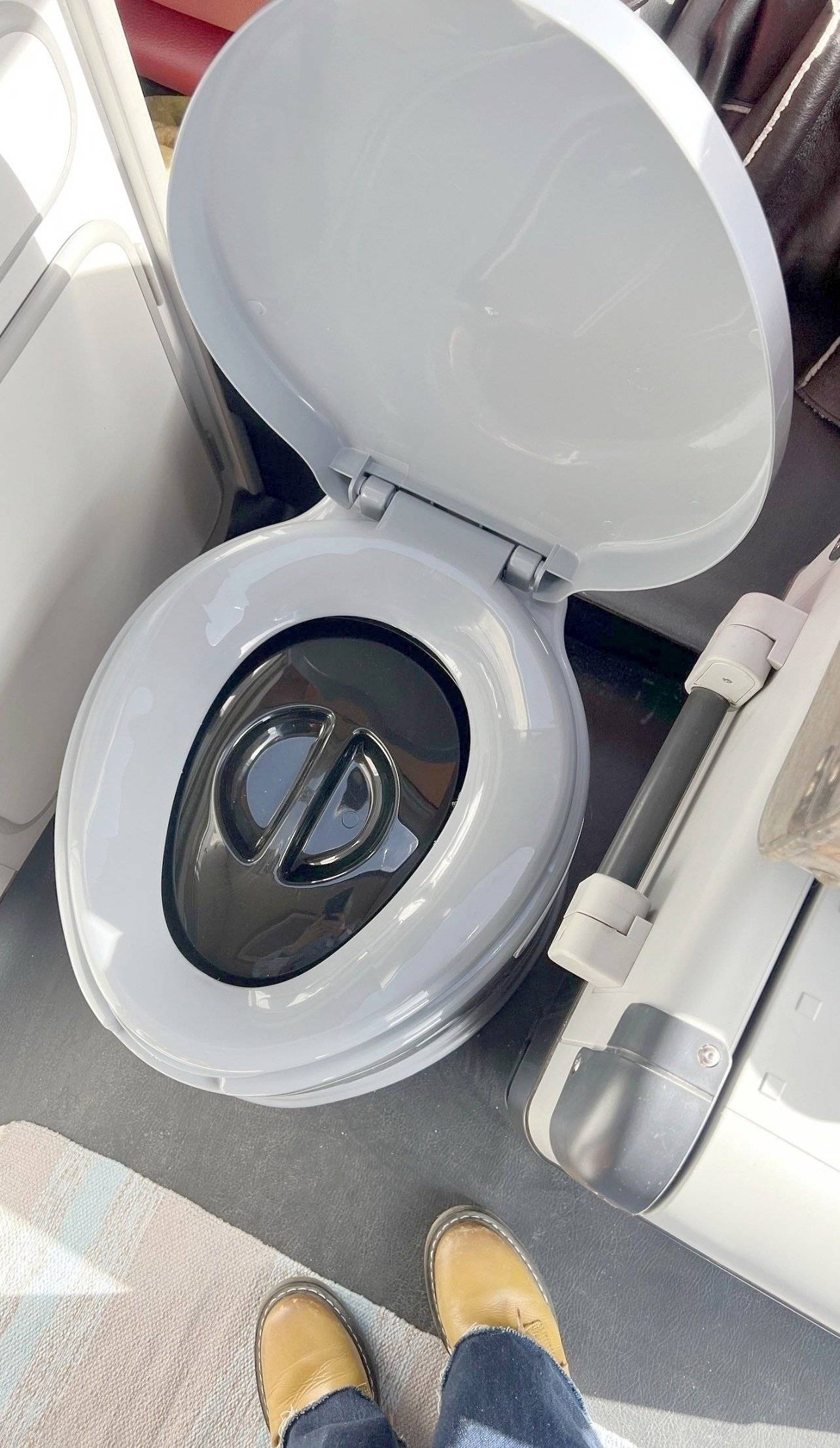Doccia / Toilette Mercedes - Yescapa