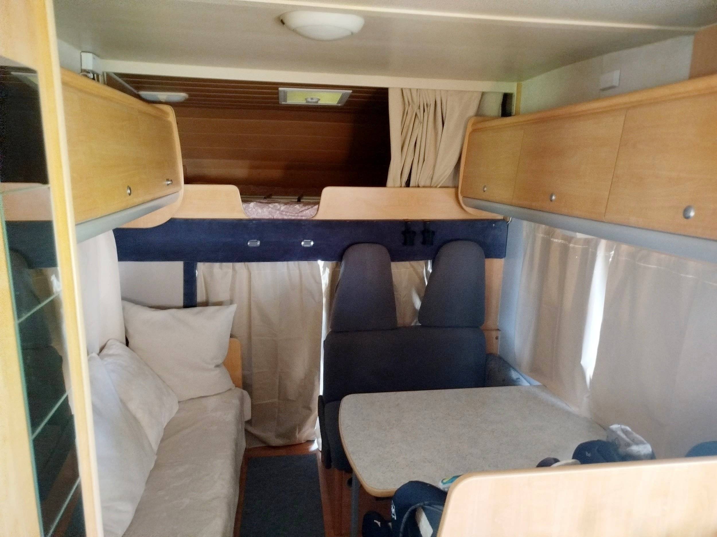 Dormidas Ford Transit 2.4L 125ch - Yescapa