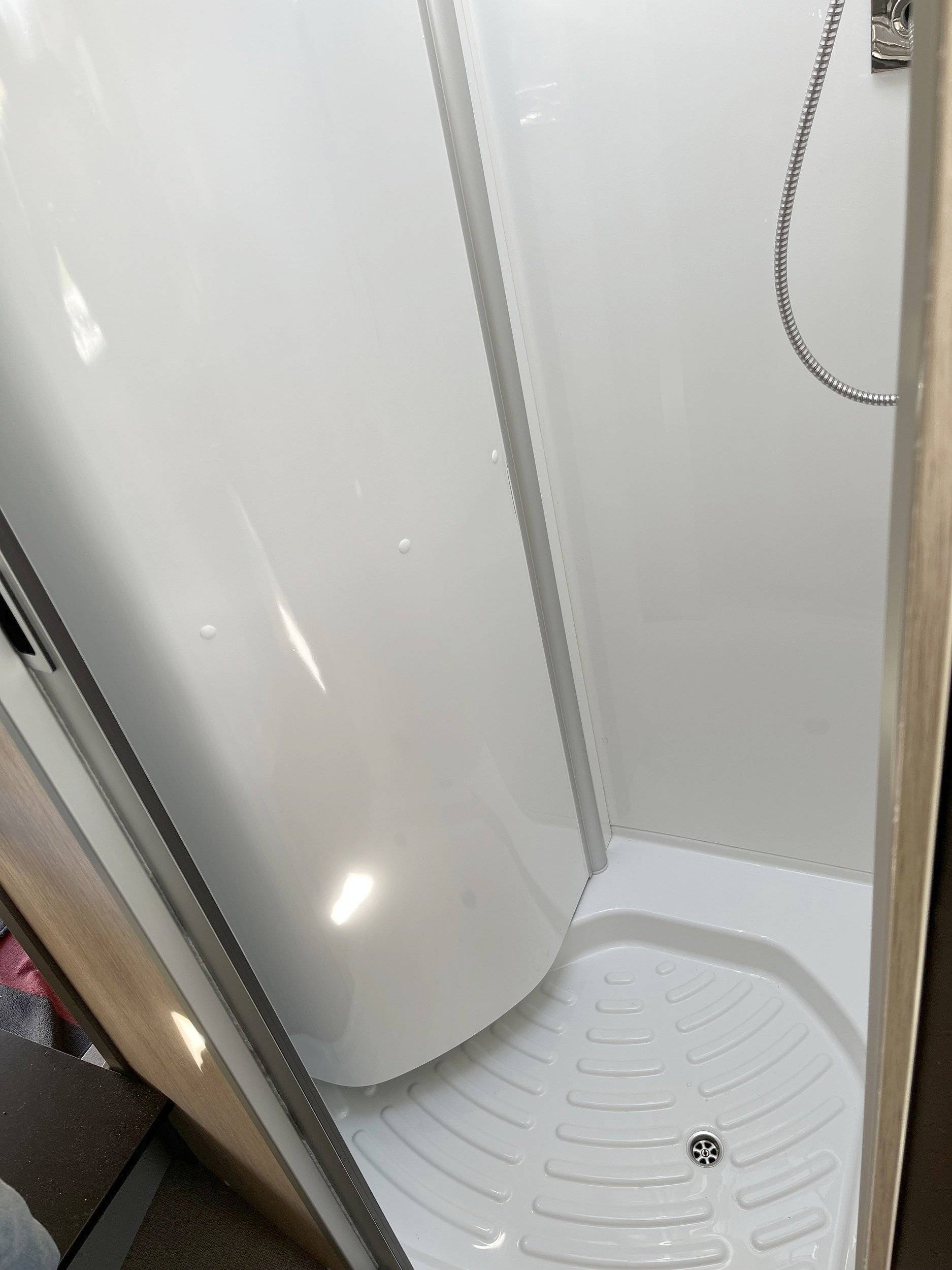 Globecar Summit 600 Plus