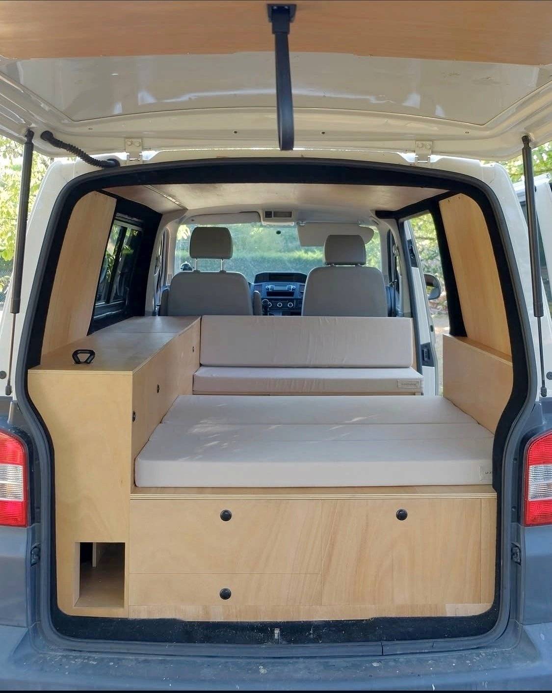Letti Volkswagen T5 2 l 102 ch - Yescapa