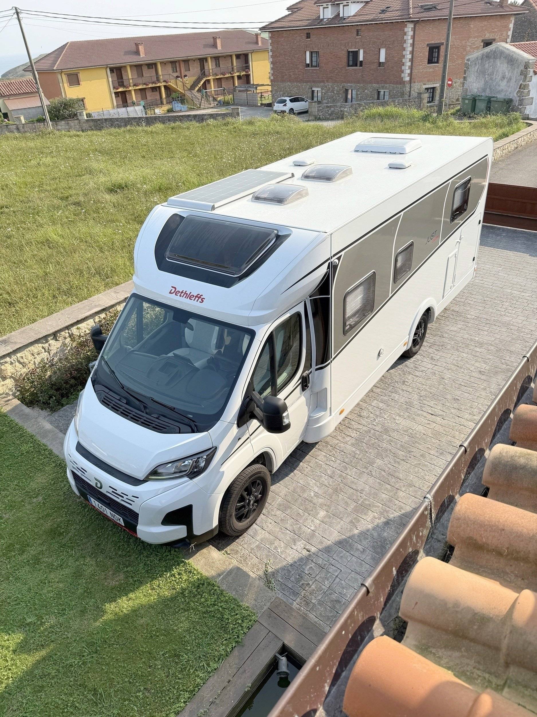 Dethleffs T 7052 DBM