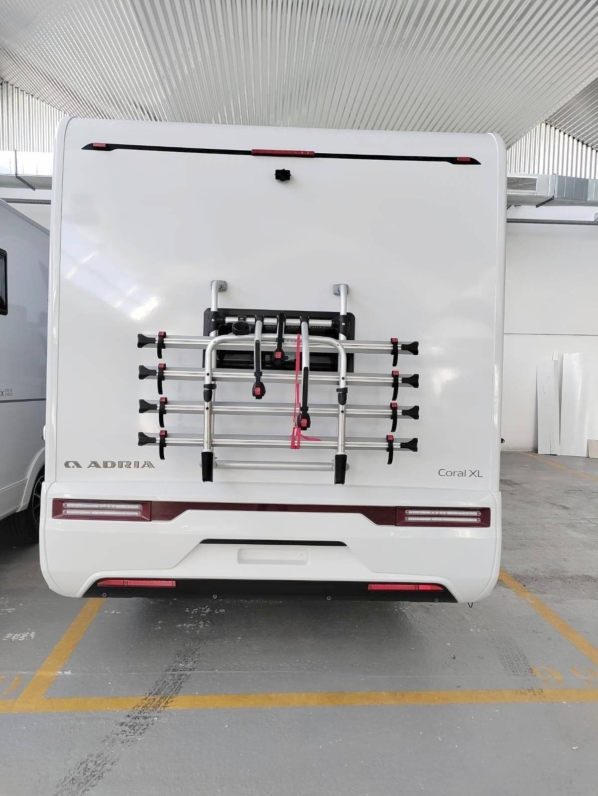 Adria ADRIA CORAL AXESS XL 670 DK