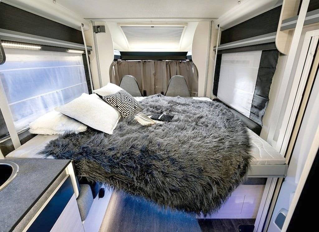 Challenger Quartz 380