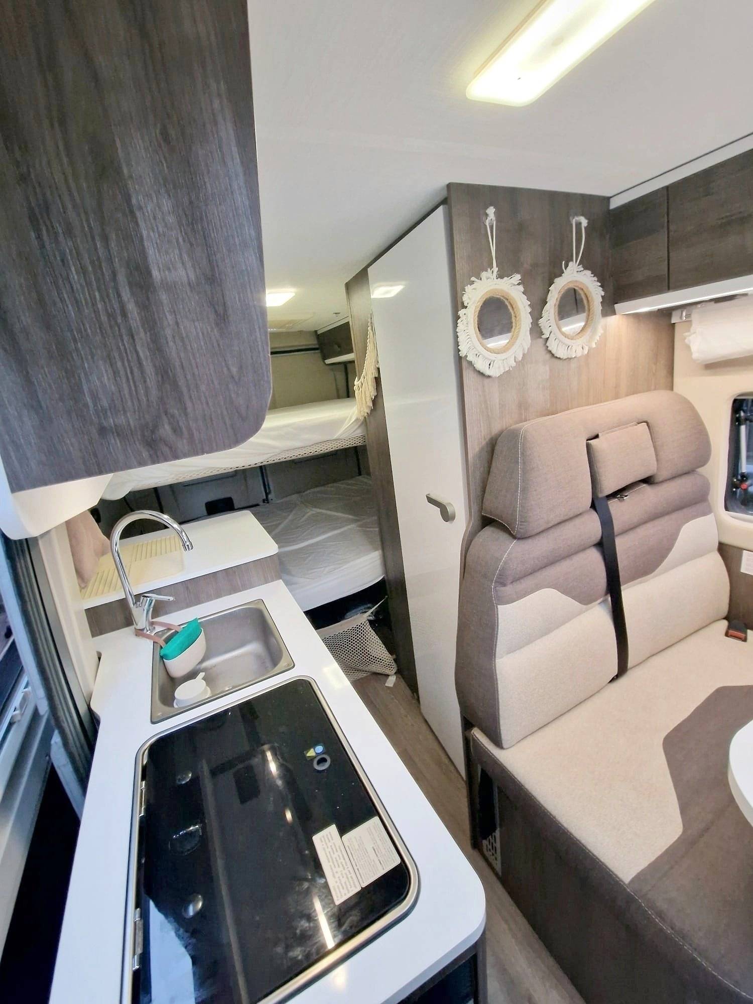 Dinette Fiat FIAT 2,2 l Multijet - 103 kW (140 CV) - EURO 6e - cambio manual - Yescapa