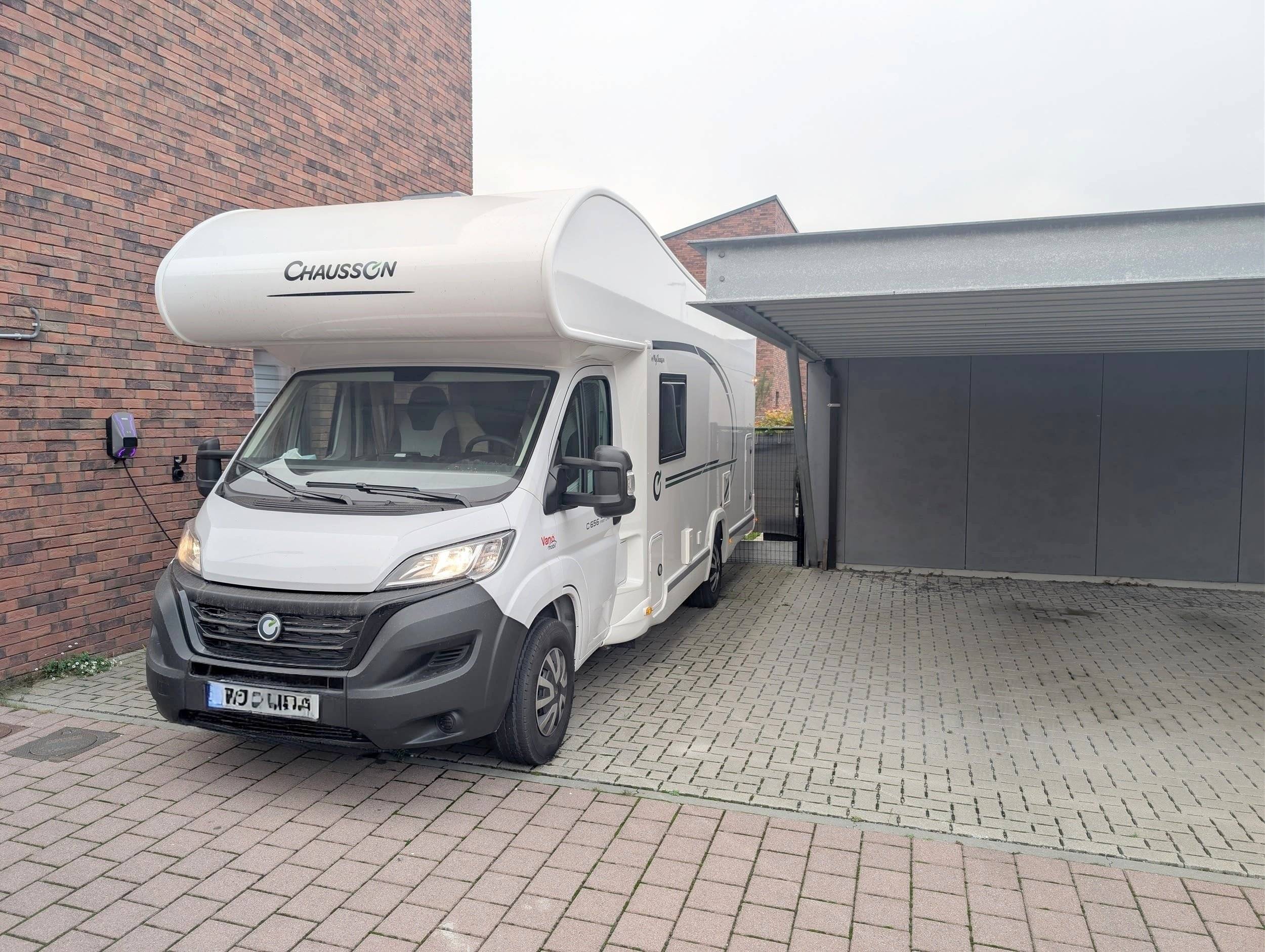 Chausson C 656 First Line