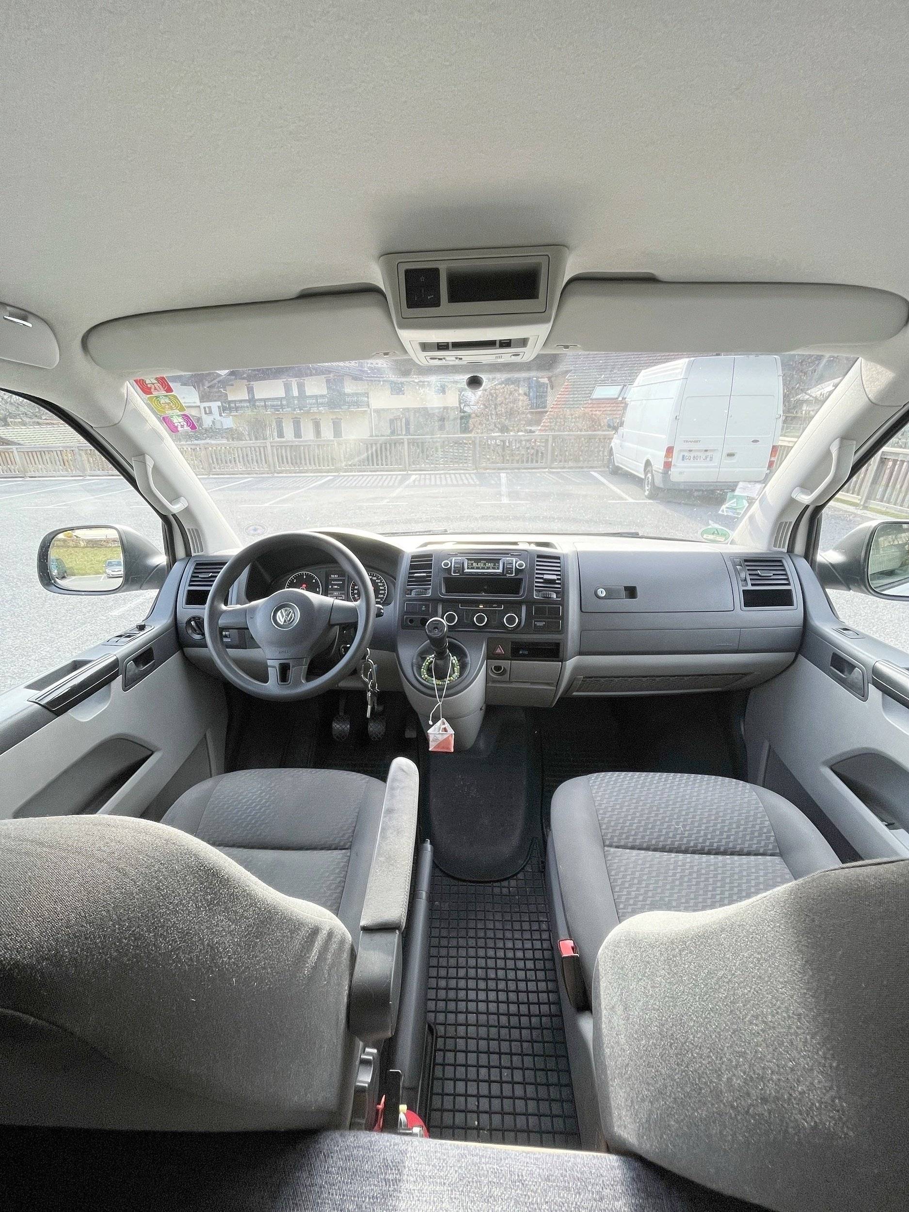 Volkswagen T5 2,0 l 140 ch