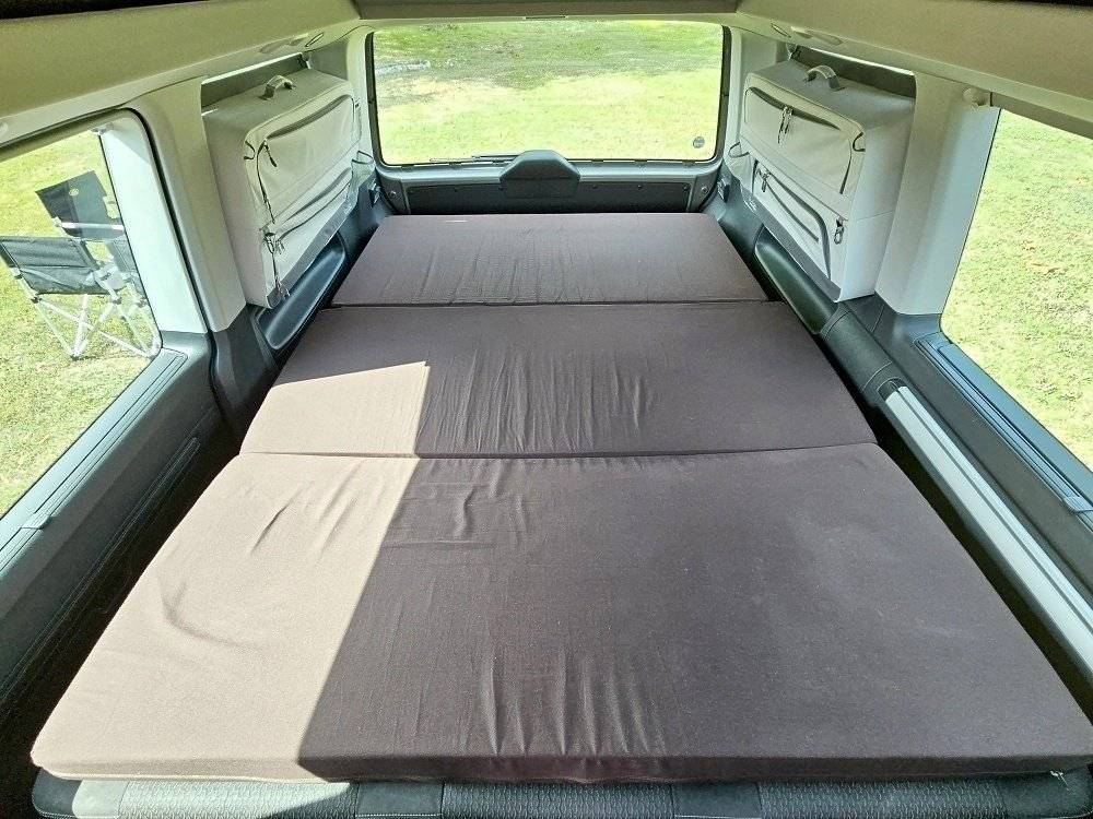 Plazas en cama Volkswagen Volkswagen T6 Multivan 150CV - Yescapa