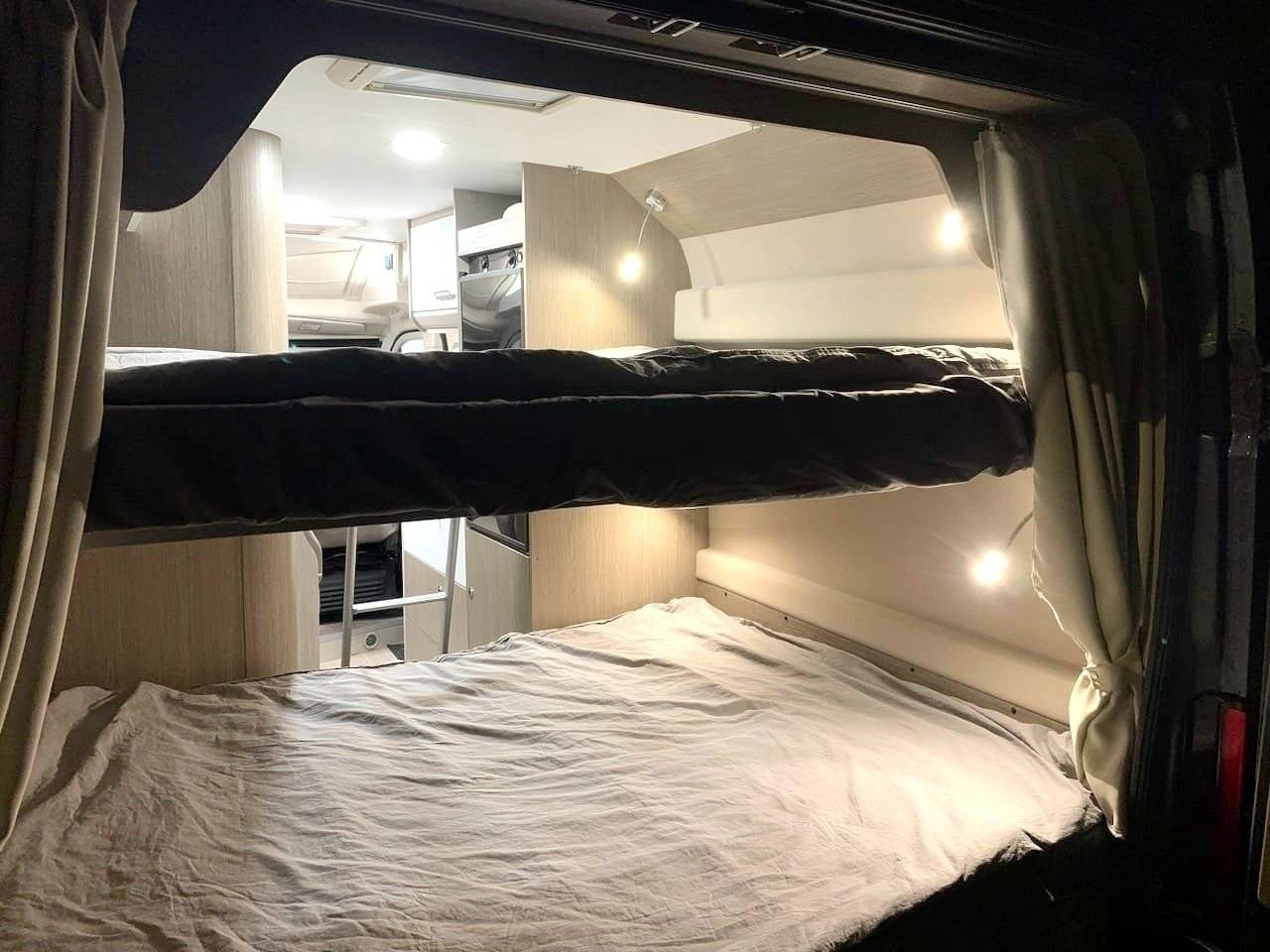 Couchages Fiat Ducato 2,3 l Multijet 140 ch. - Yescapa