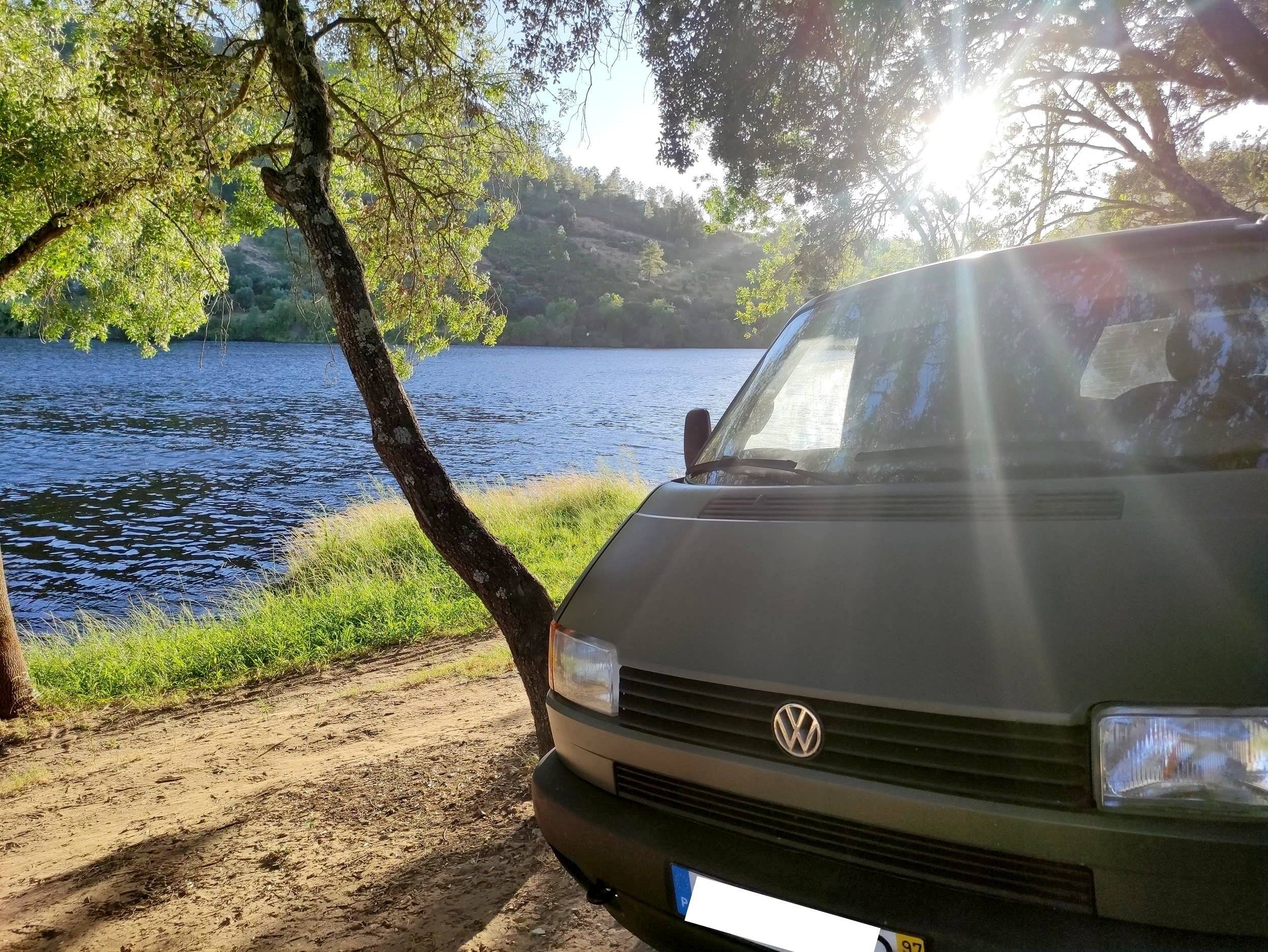 Volkswagen Transporter T4 2.4D
