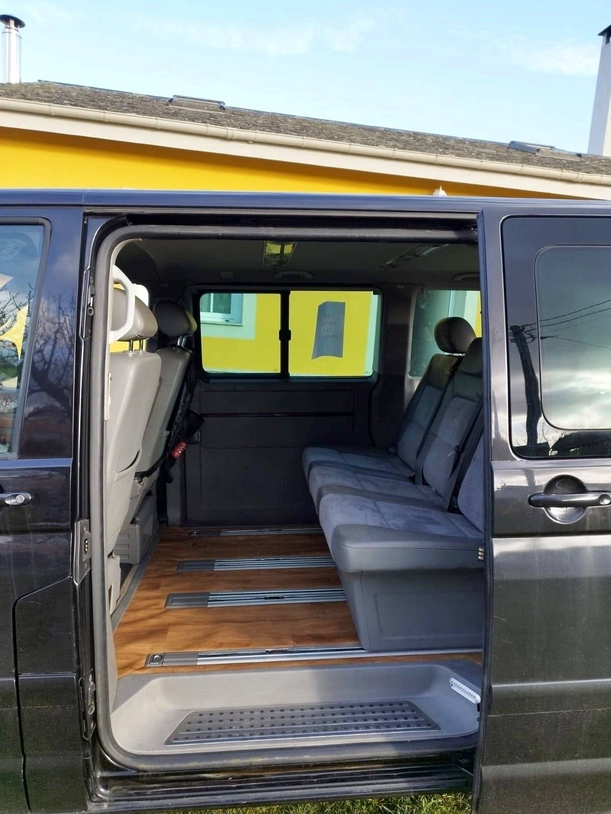 Volkswagen Volkswagen Multivan T5 Camper 2.5 TDI