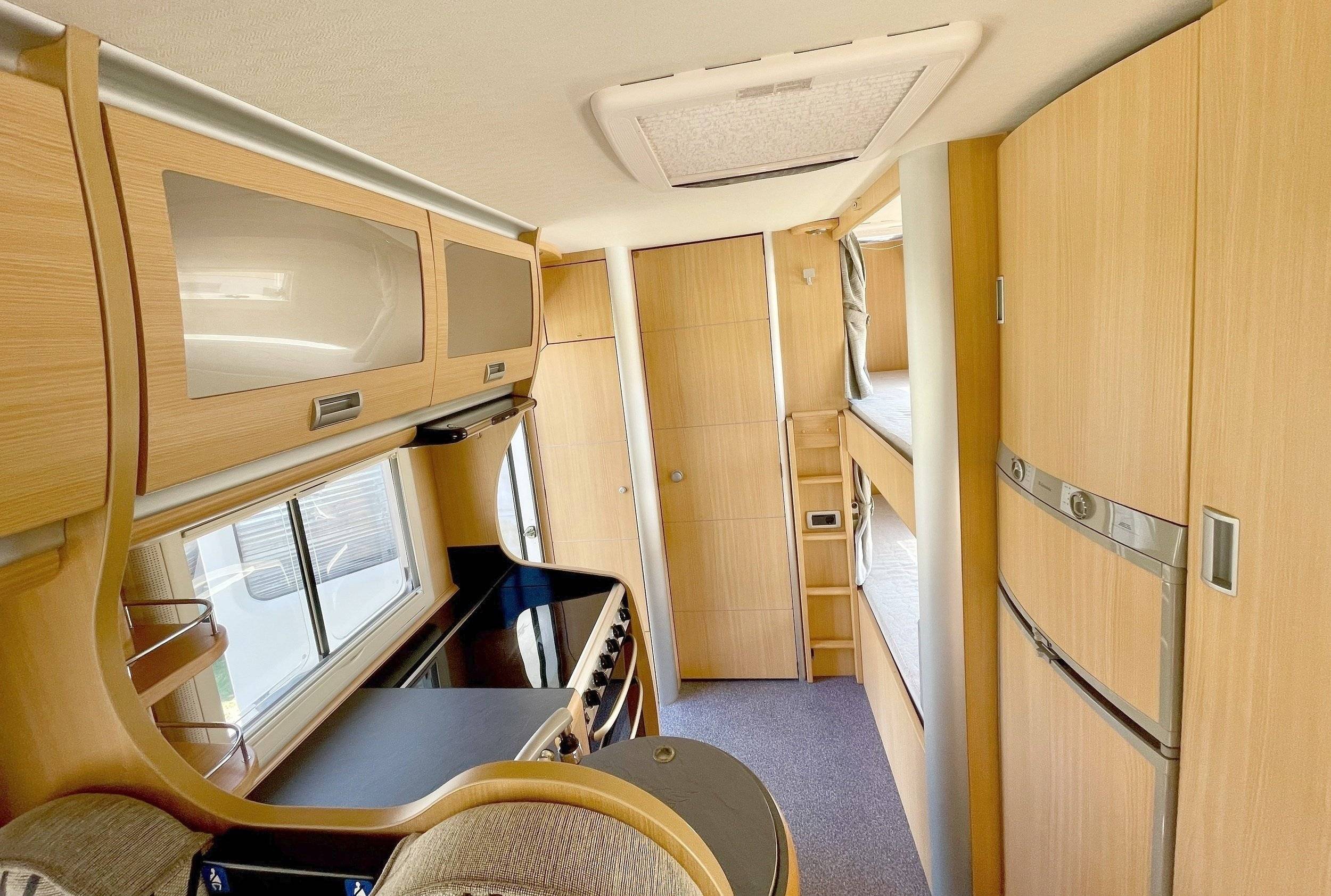 llits Iveco IVECO 35C17 3000cc - Yescapa