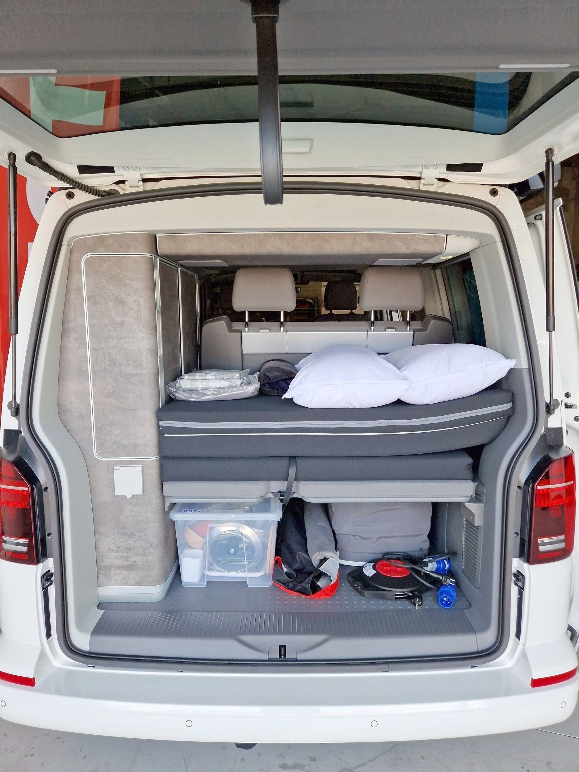 Letti Volkswagen Volkswagen T6.1 California OCEAN - Yescapa