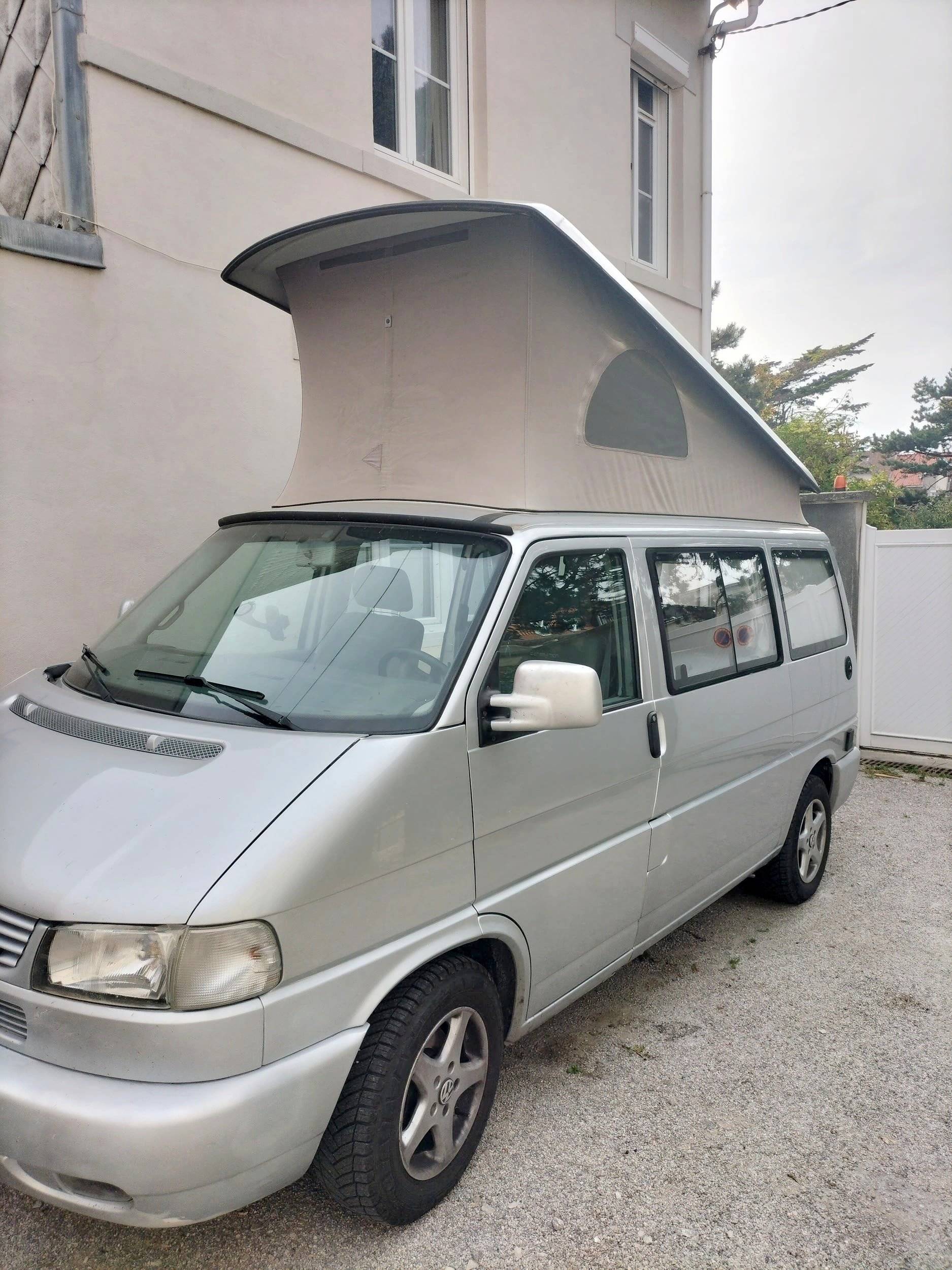 Voorkant 3/4 Volkswagen - Yescapa