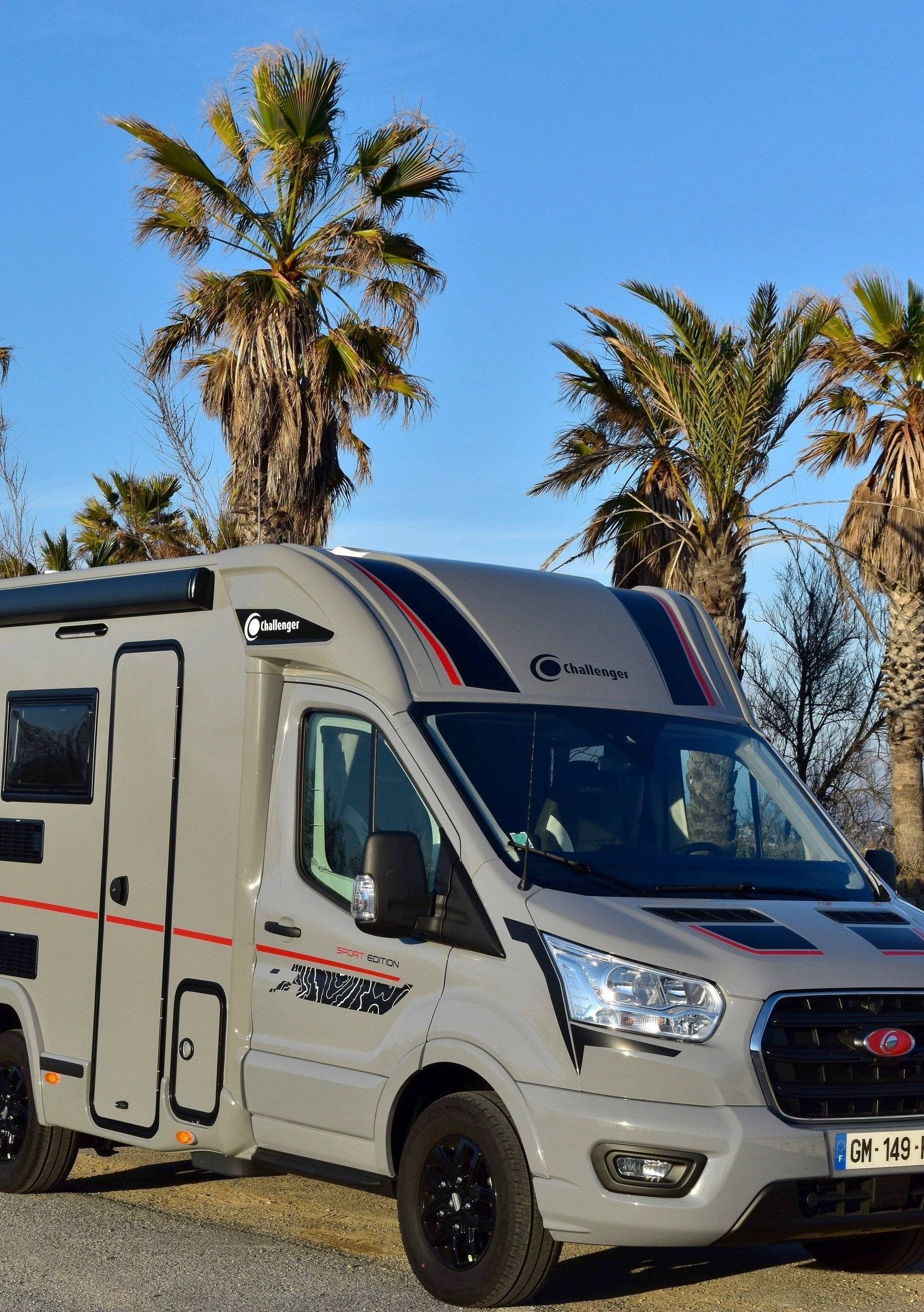Challenger ford transit