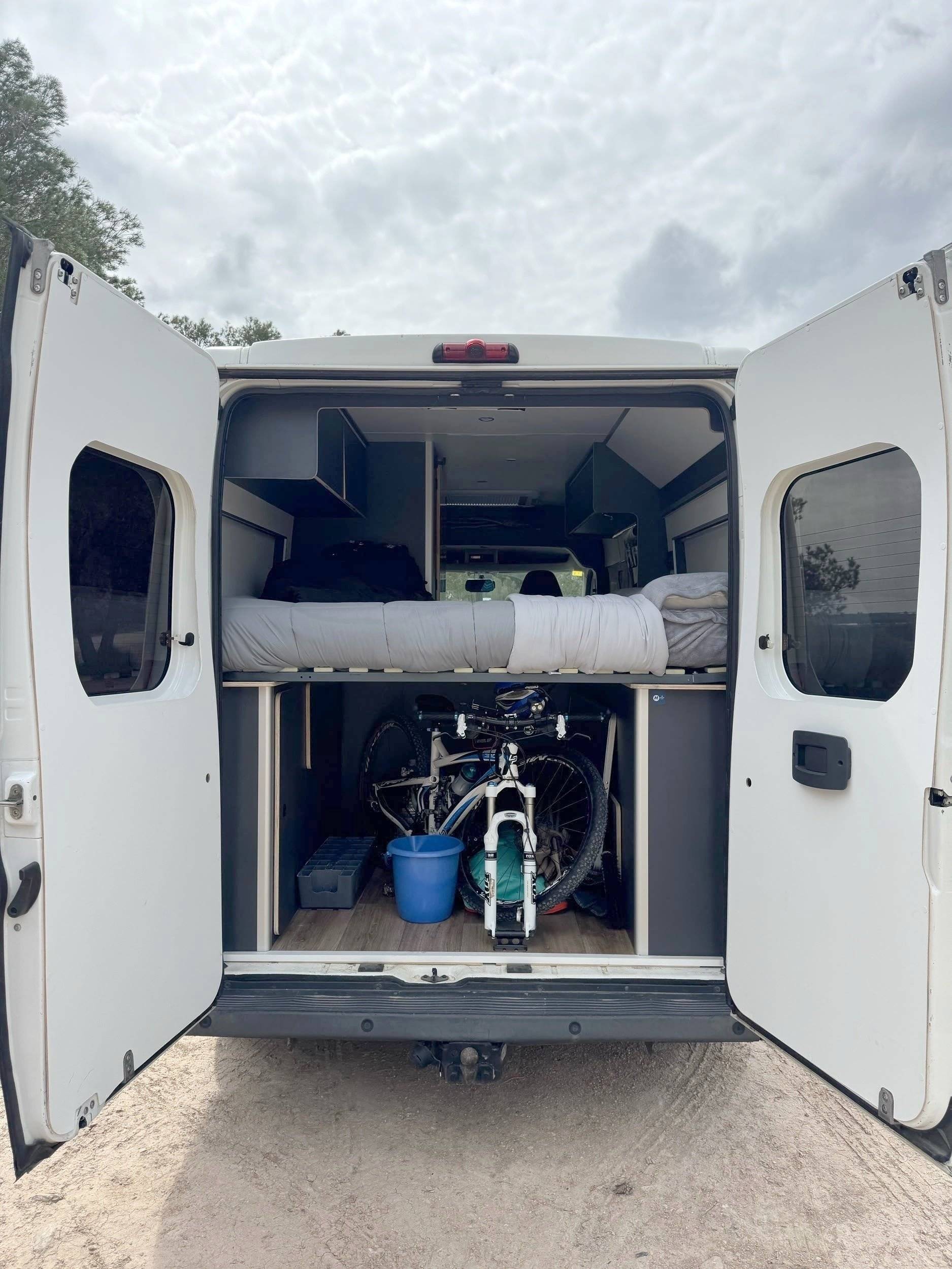 Camper Track 2,3 l 130 ch