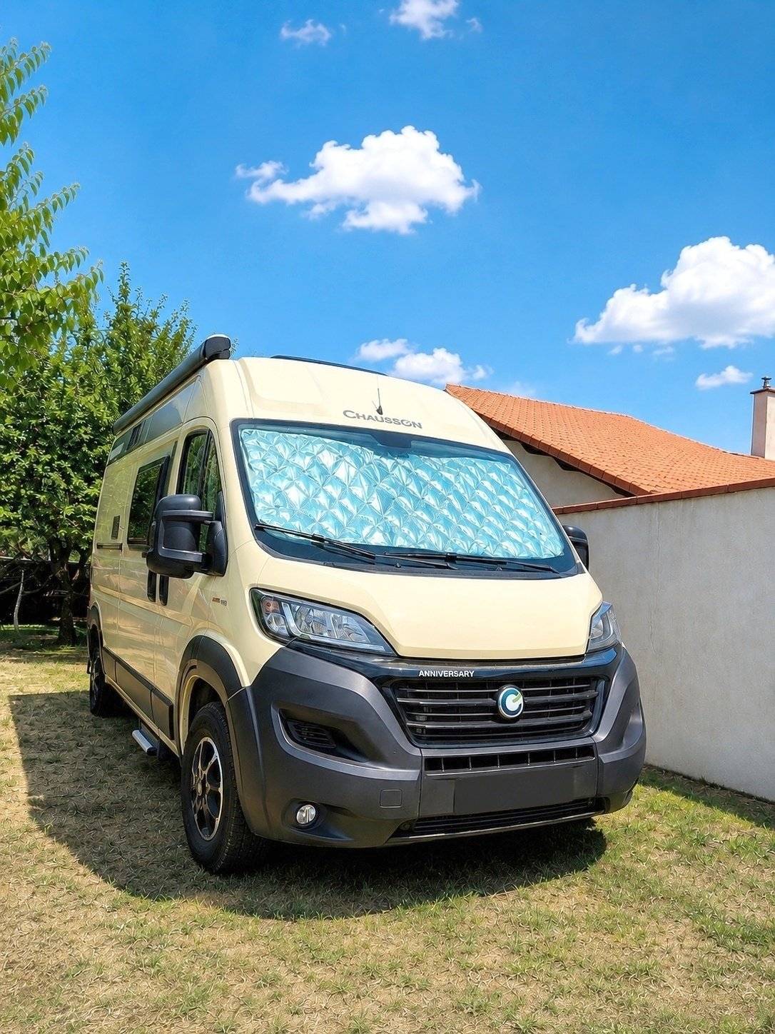 Front view from 3/4 Fiat ducato 2.3 multijet 140cv - Yescapa