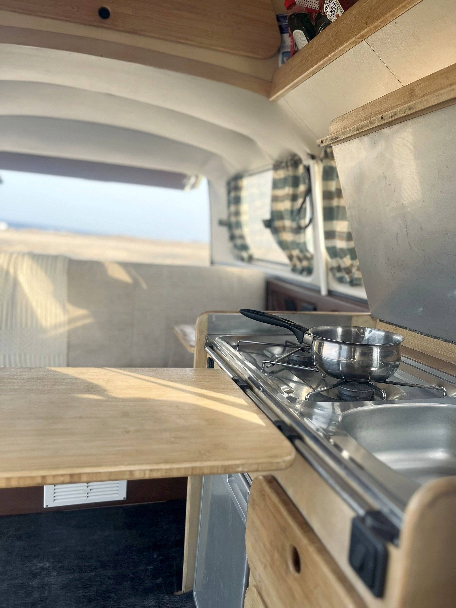 Kitchen Volkswagen T3 - Yescapa