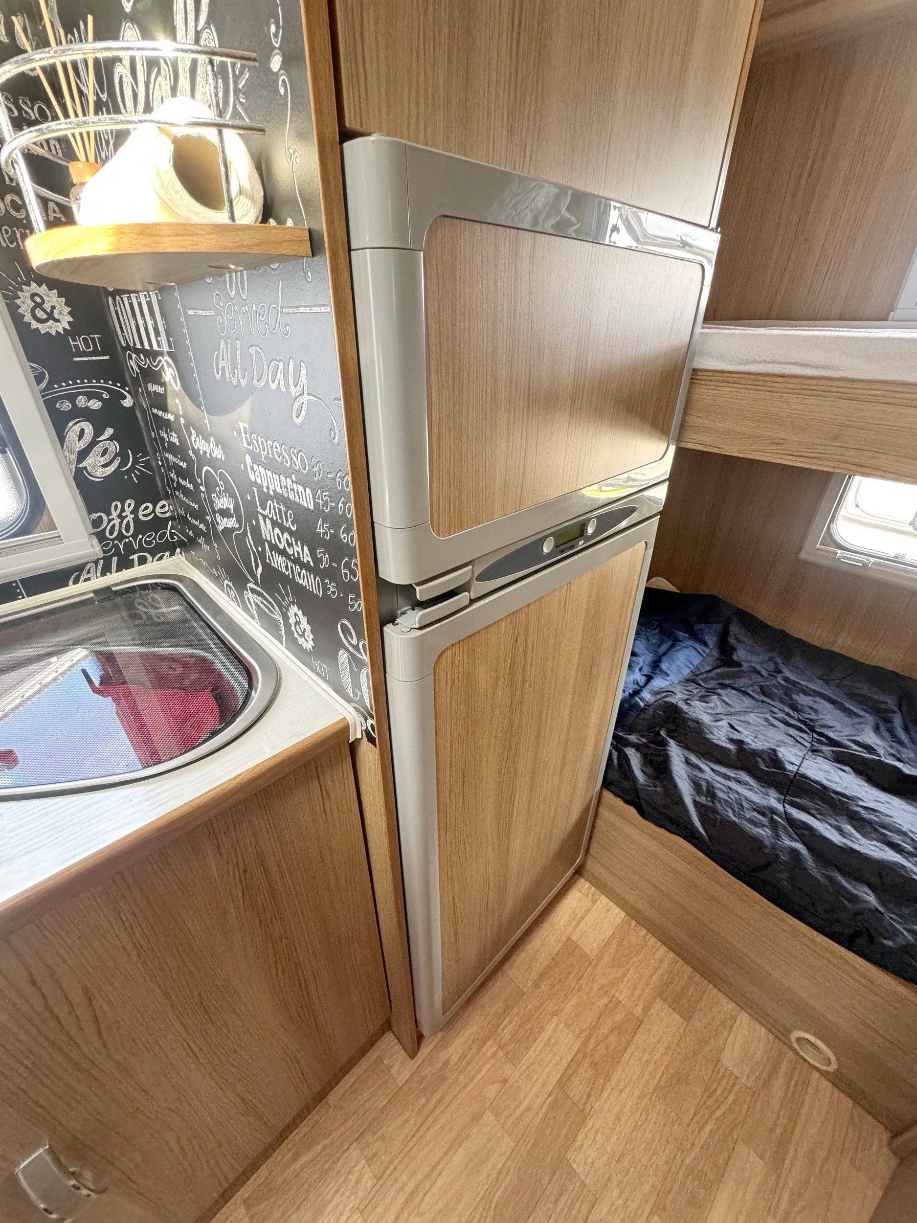 Elnagh Transit 2,4 l TDCi 140 ch.