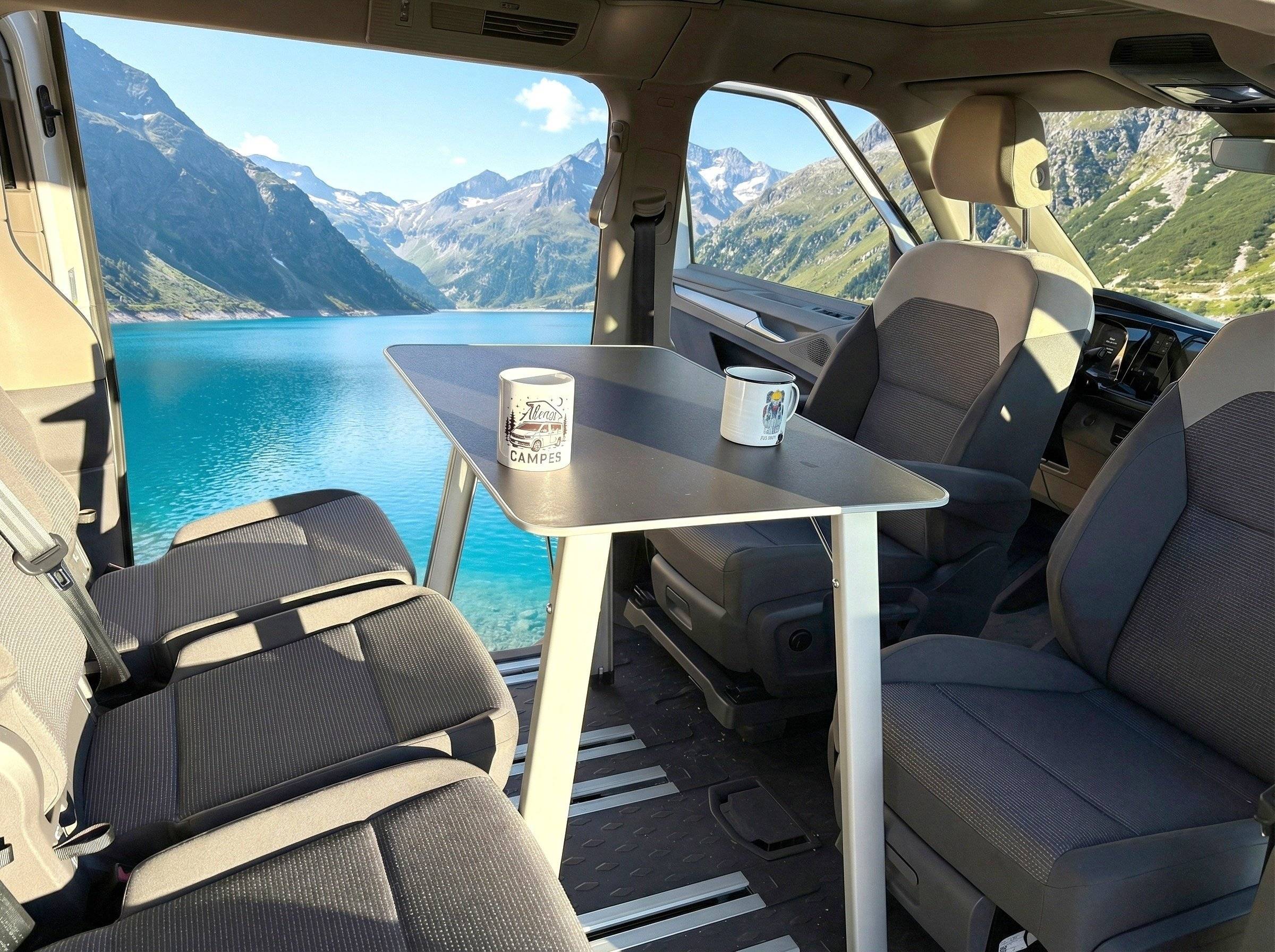 Menjador Volkswagen VOLKSWAGEN T7 CALIFORNIA COAST - Yescapa