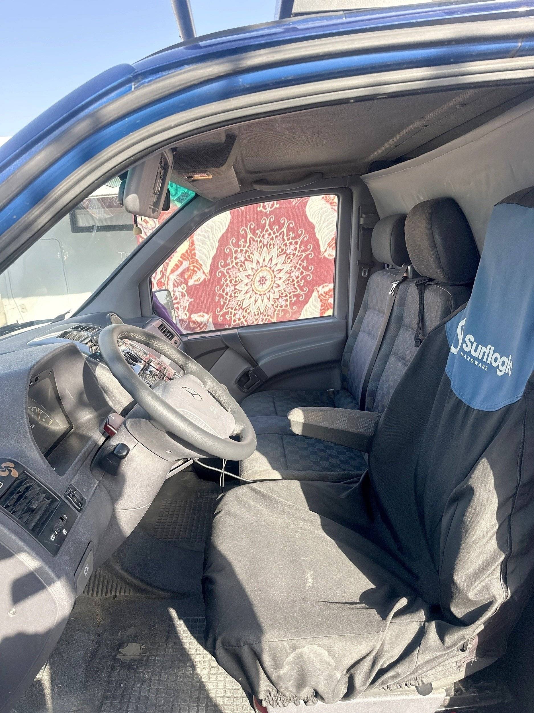 Cabina de condução Mercedes Vito 2,0 l 136 ch - Yescapa